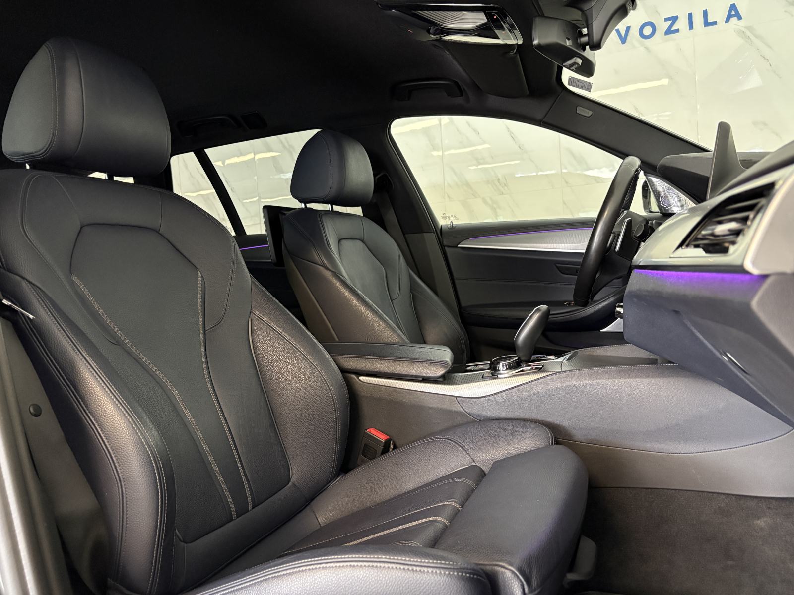 BMW serija 5 Touring 530d|xD|M|ACC|Laser|360K|HUD|BW|NightV|Zračno|TV|, fotografija 17