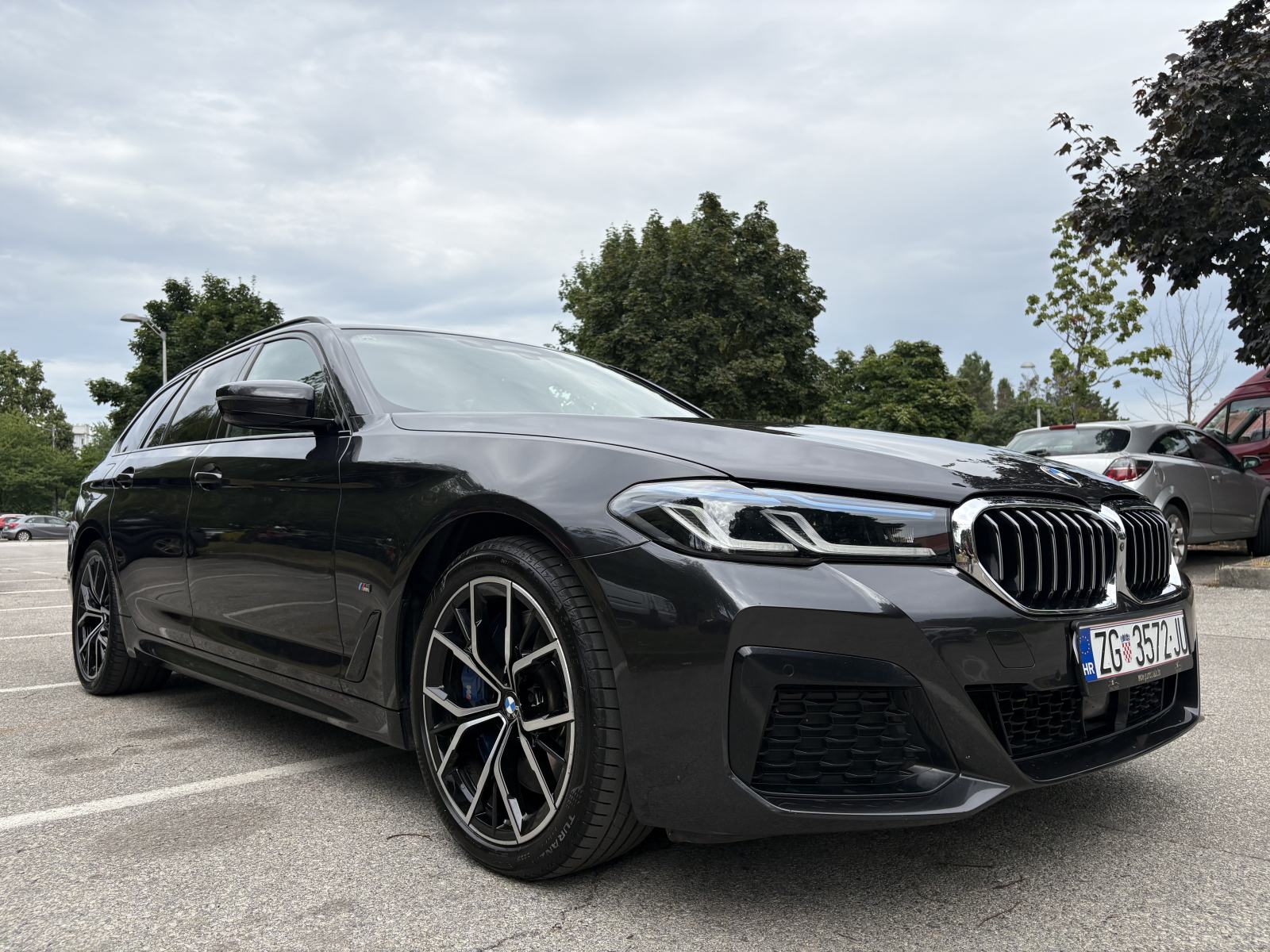 BMW serija 5 Touring 530d xDrive M paket full