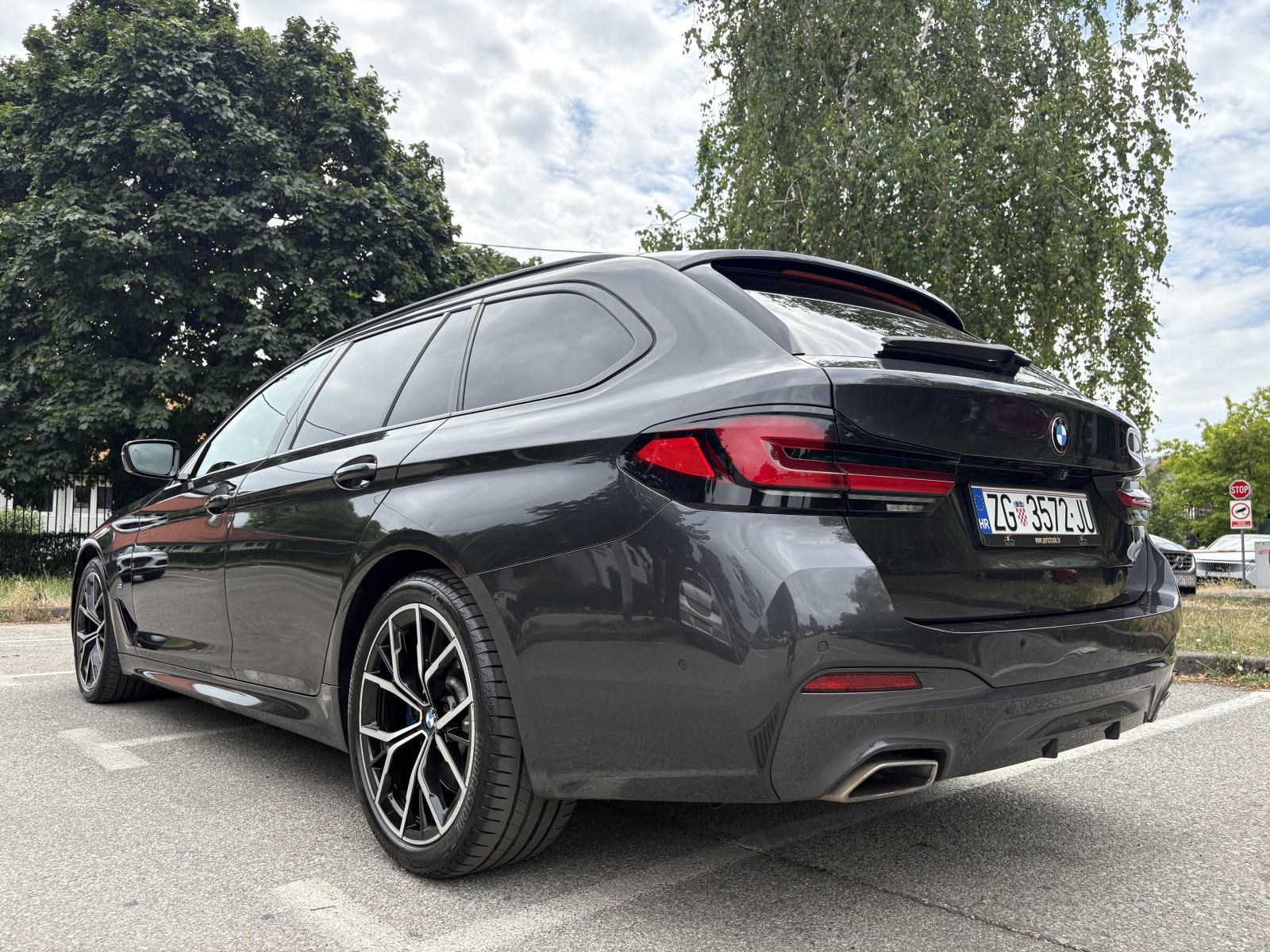 BMW serija 5 Touring 530d xDrive M paket full, fotografija 8