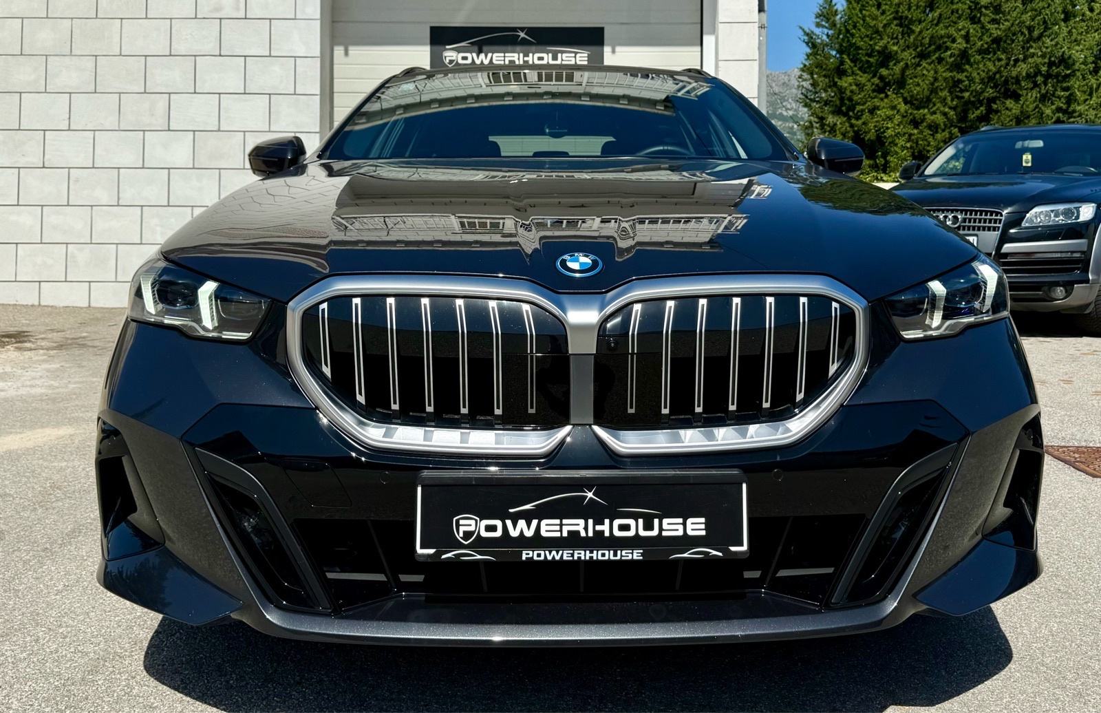 BMW serija 5 Touring 530e automatik M Sport, pogled izvana - slika 2