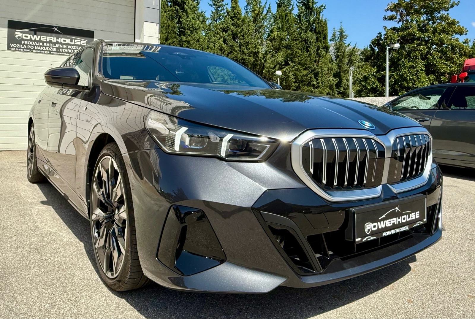 BMW serija 5 Touring 530e automatik M Sport, pogled izvana - slika 1