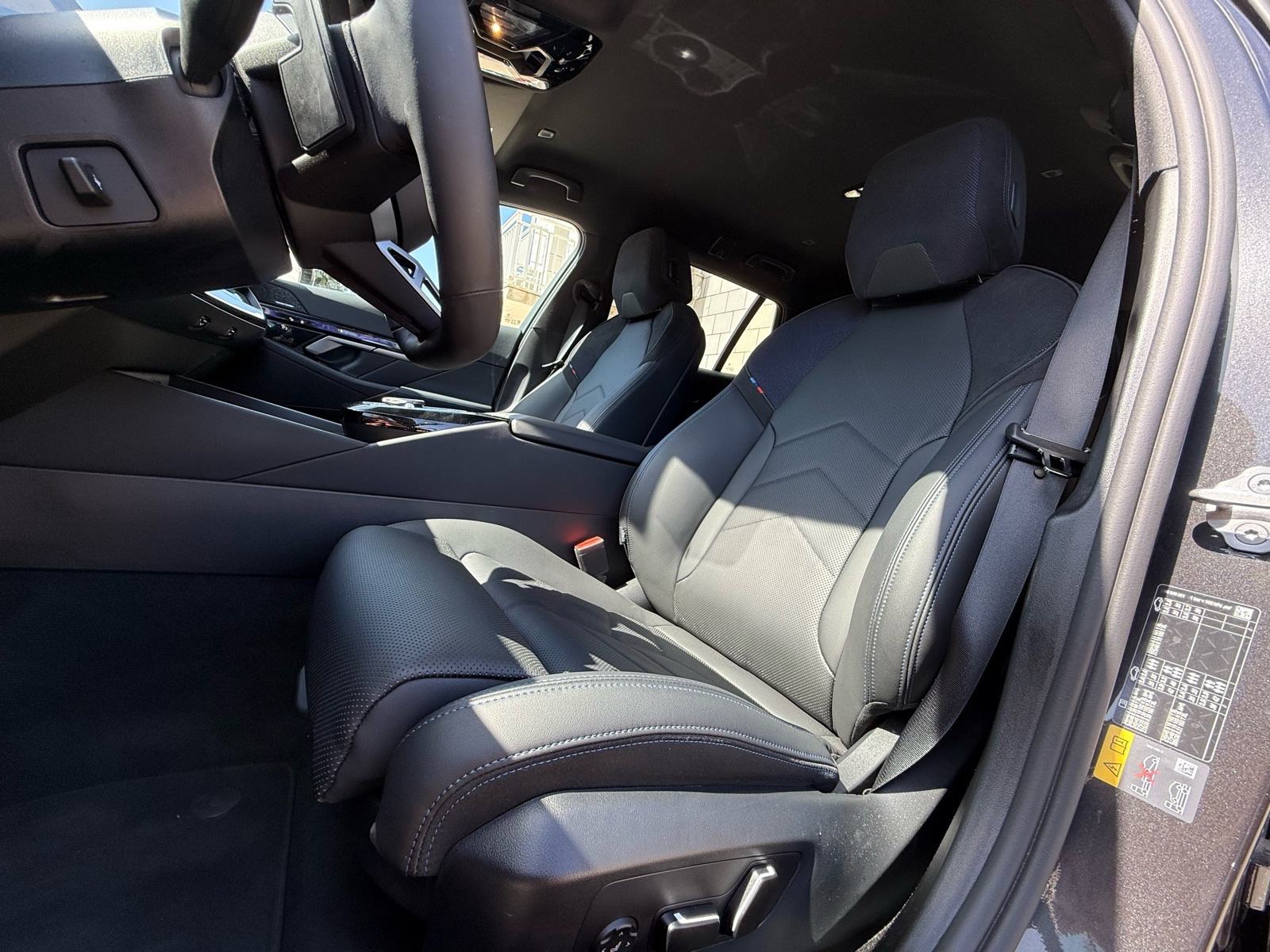 BMW serija 5 Touring 530e automatik M Sport, fotografija 15