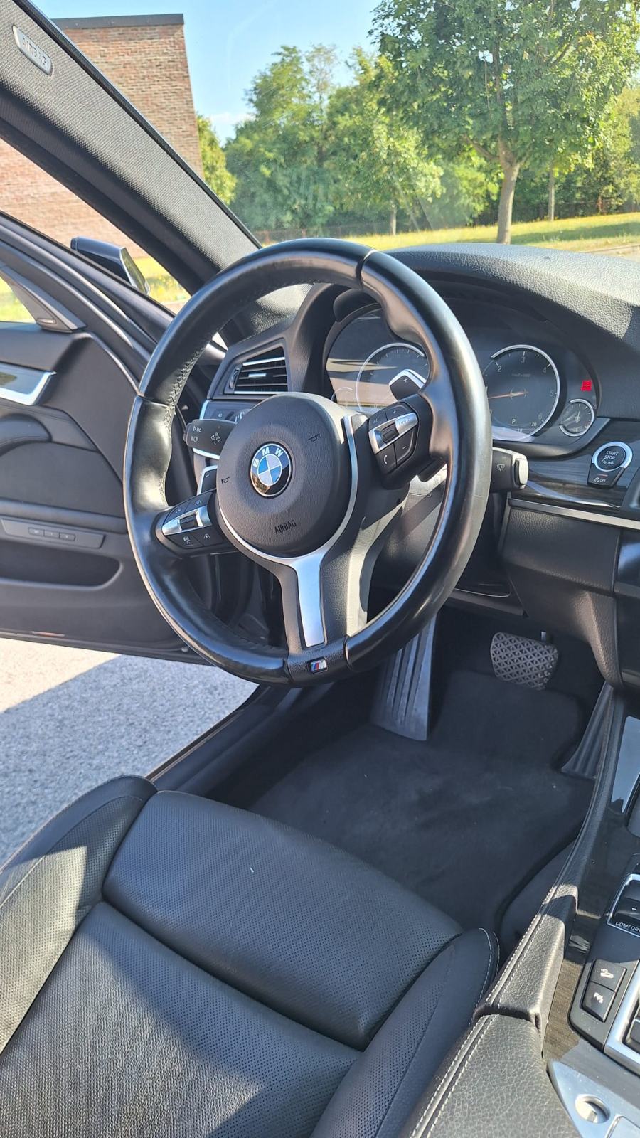 BMW serija 5 Touring 530XD automatik, fotografija 7