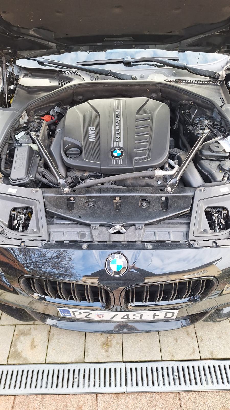 BMW serija 5 Touring 530XD automatik, fotografija 14