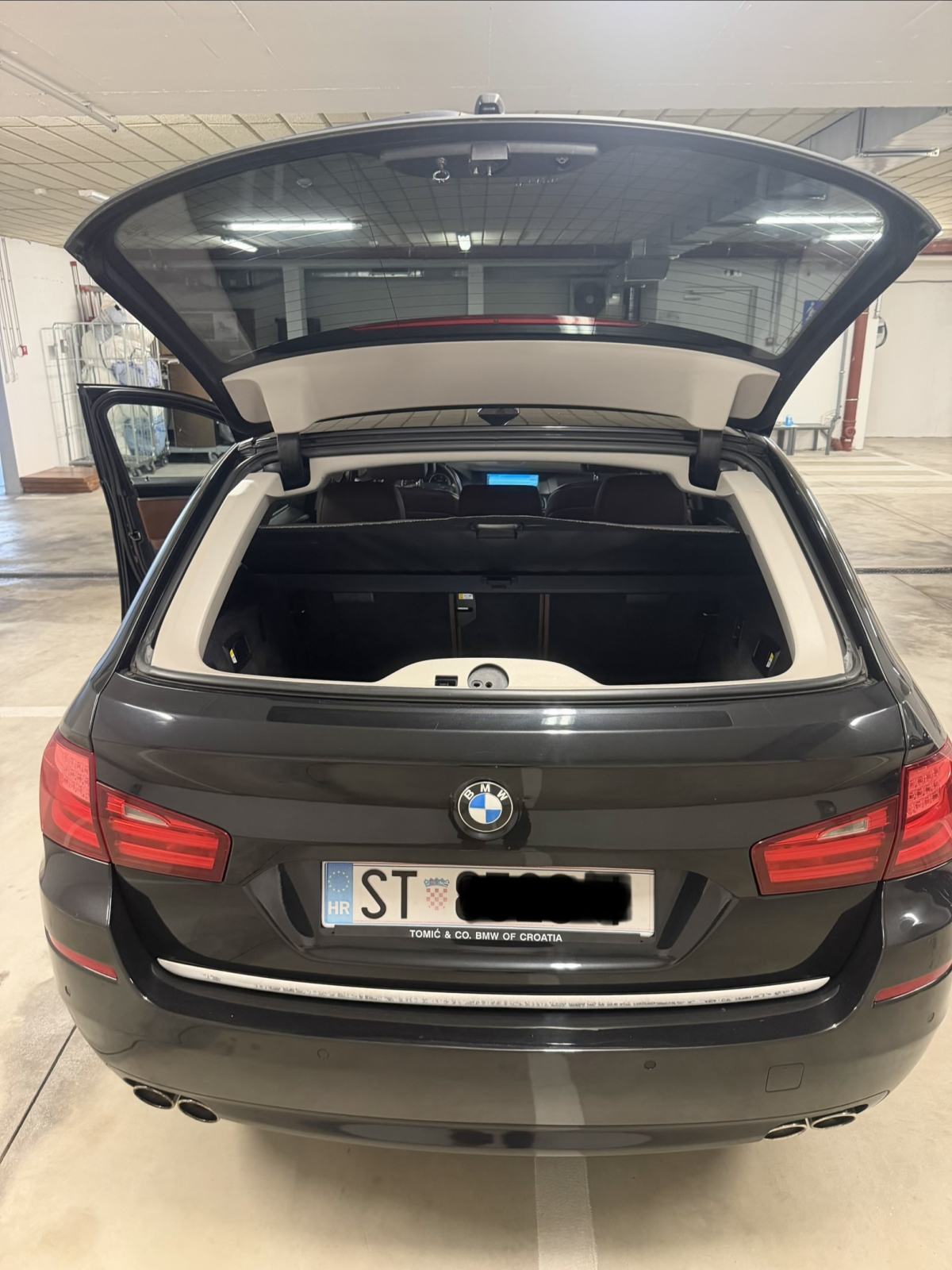 BMW serija 5 Touring/karavan 2012 Model, F11 520d u Splitu, pogled izvana - slika 3
