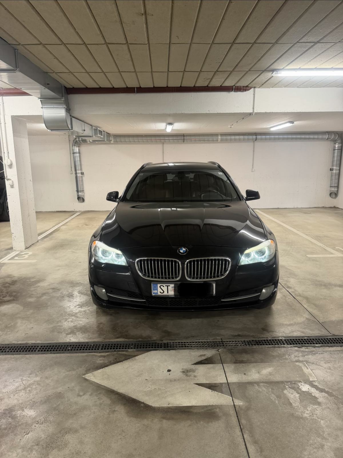 BMW serija 5 Touring/karavan 2012 Model, F11 520d u Splitu, pogled izvana - slika 1