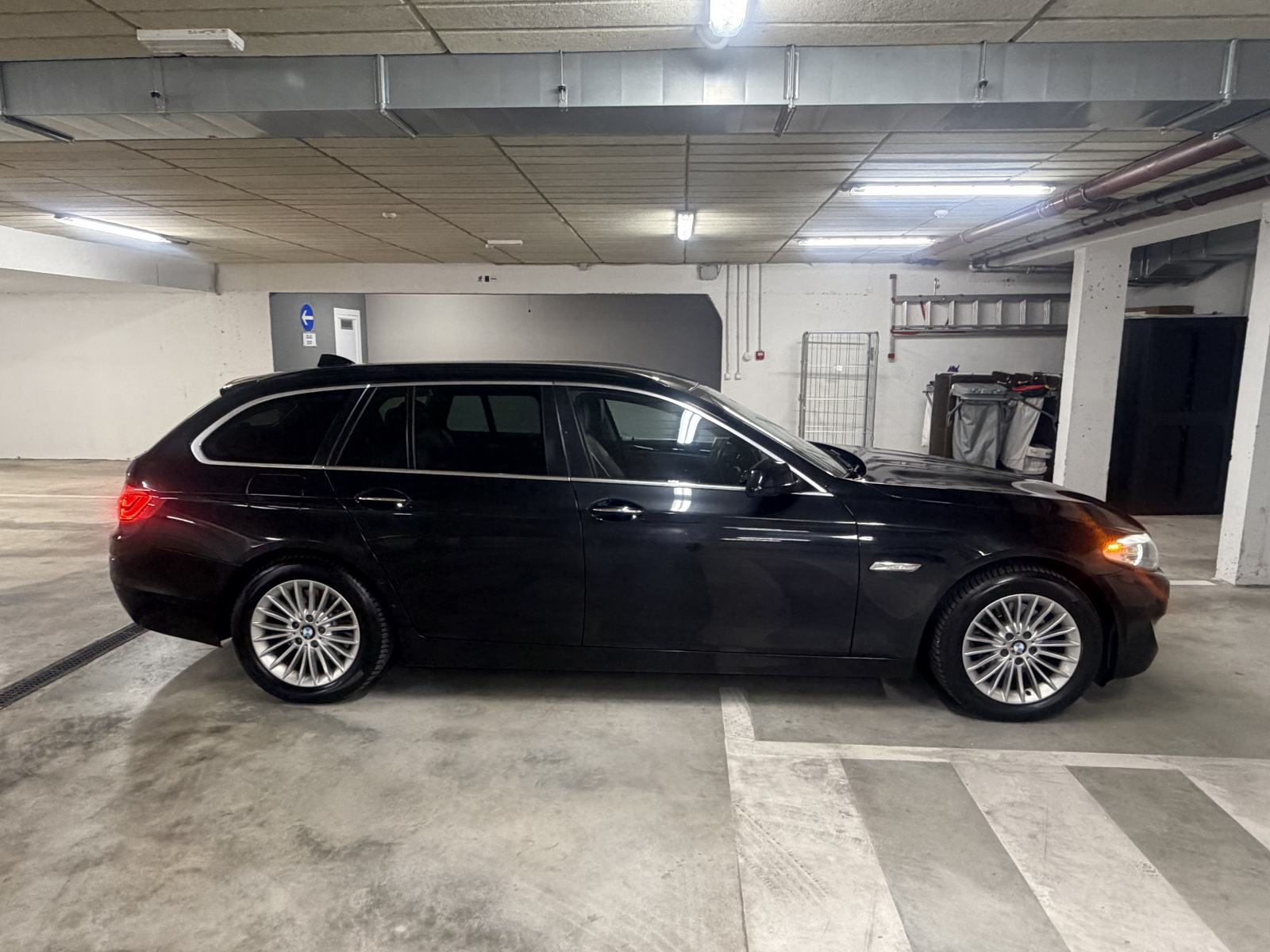 BMW serija 5 Touring/karavan 2012 Model, F11 520d u Splitu, pogled izvana - slika 5