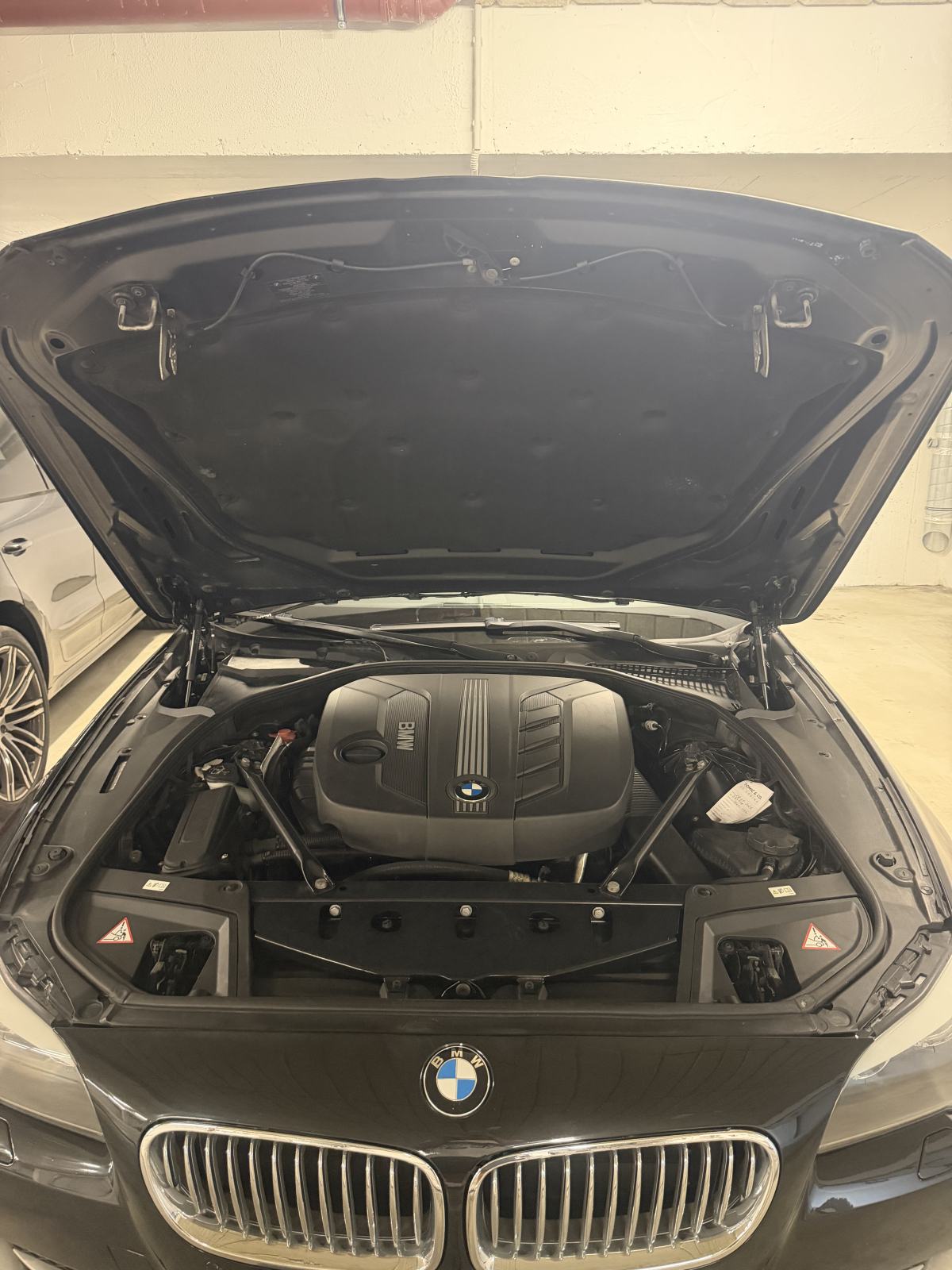BMW serija 5 Touring/karavan 2012 Model, F11 520d u Splitu, fotografija 10