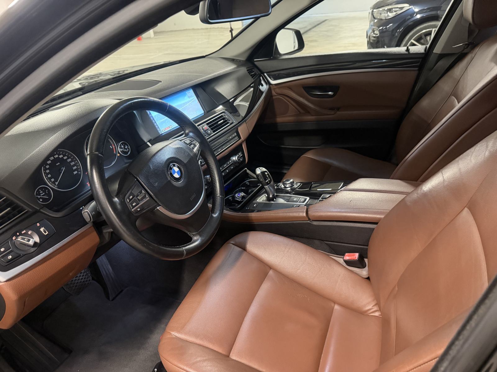 BMW serija 5 Touring/karavan 2012 Model, F11 520d u Splitu, fotografija 7