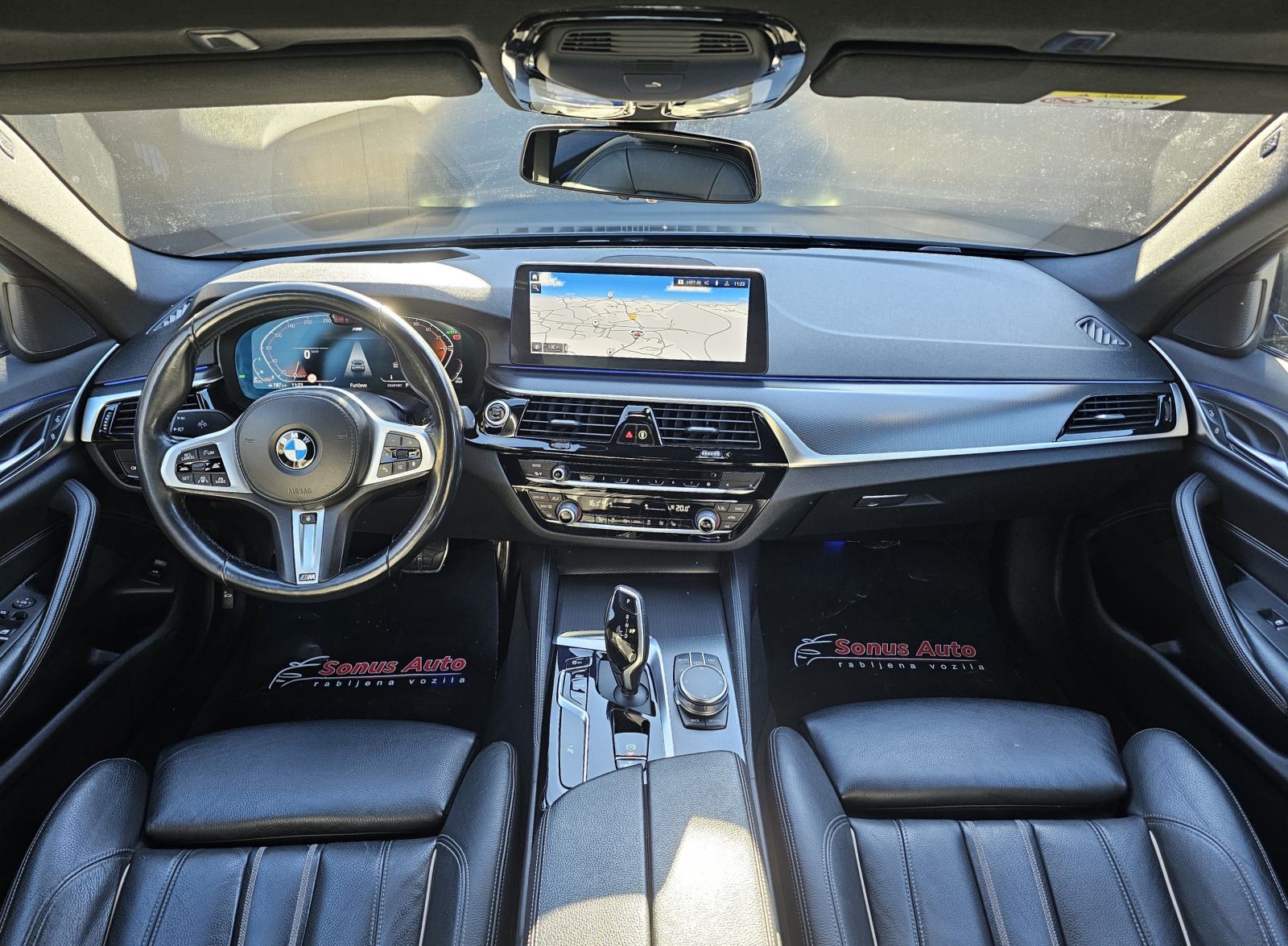 BMW 520d xDrive, M paket, fotografija 10