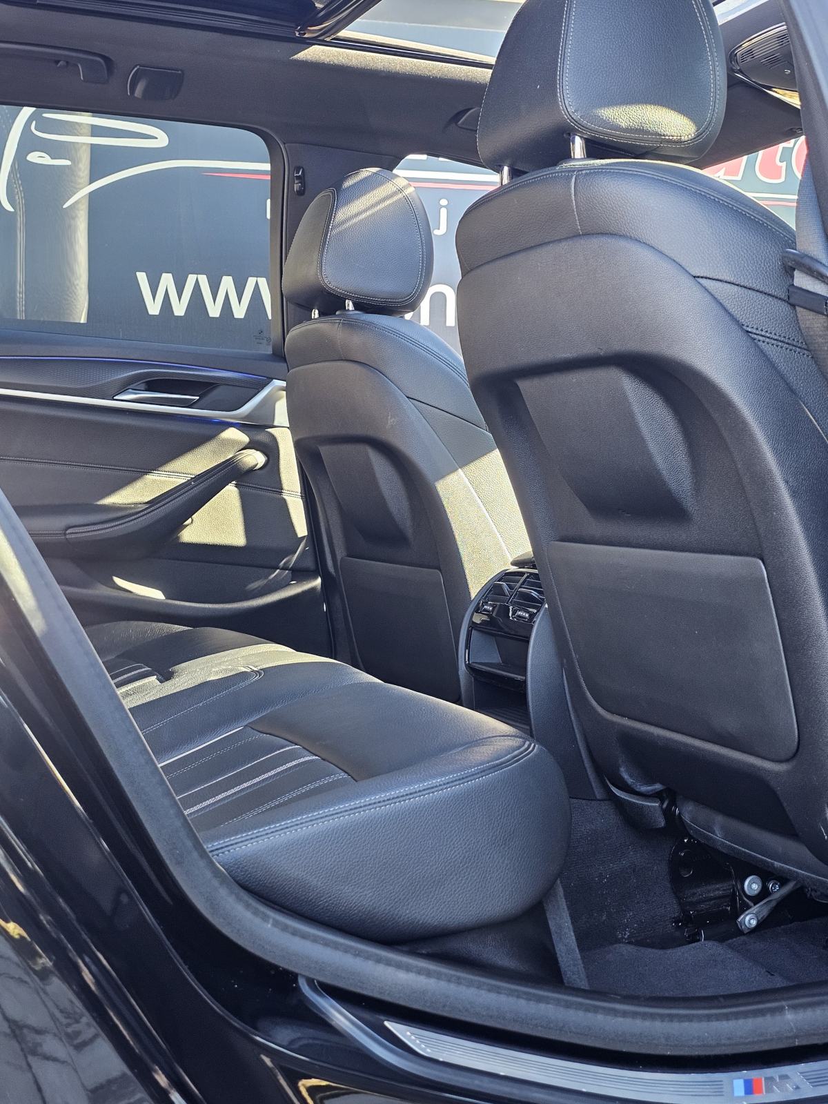 BMW 520d xDrive, M paket, fotografija 17