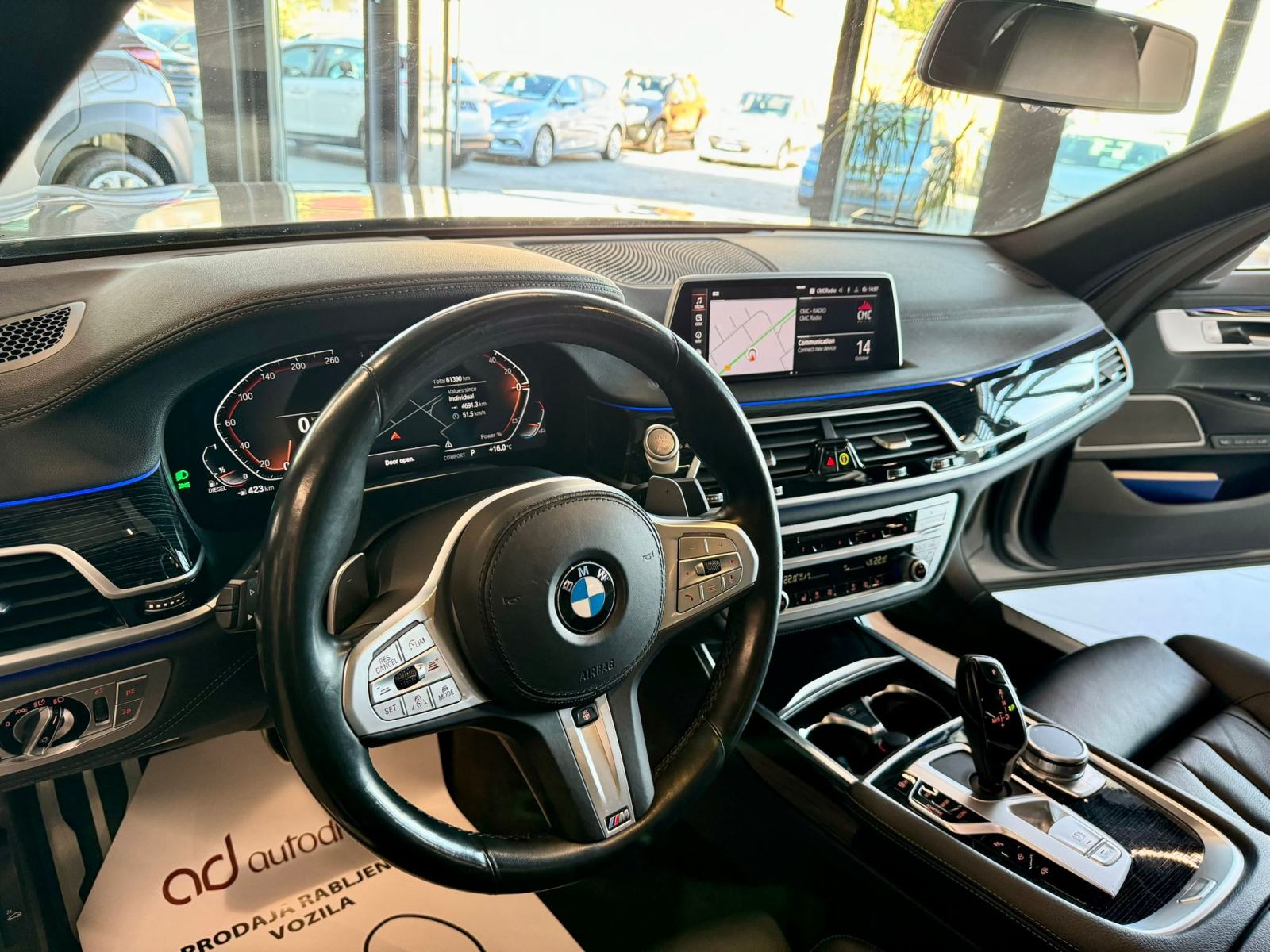 BMW 730d M-PAKET • LASER • ALU20" • KAM 360 • ŠIBER • H&K • HEAD-UP, fotografija 15