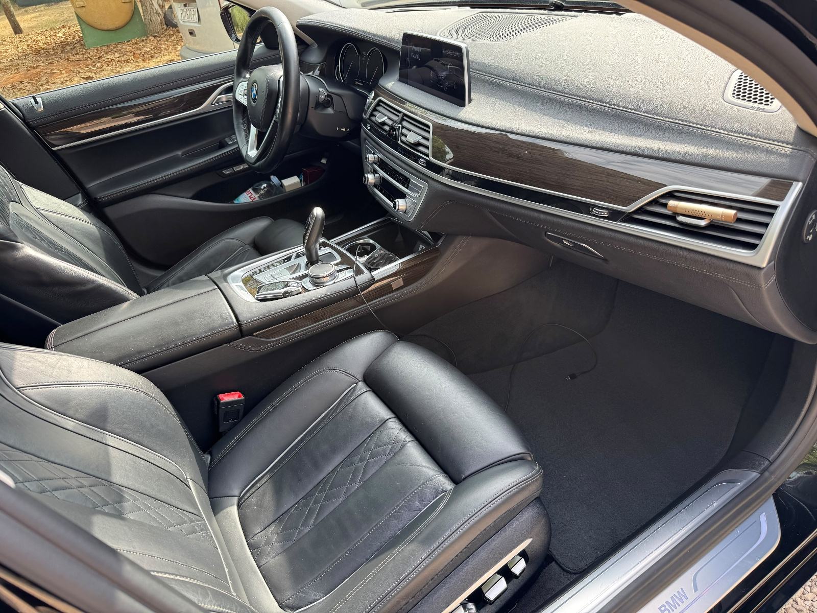 BMW serija 7 730xd automatik, fotografija 11