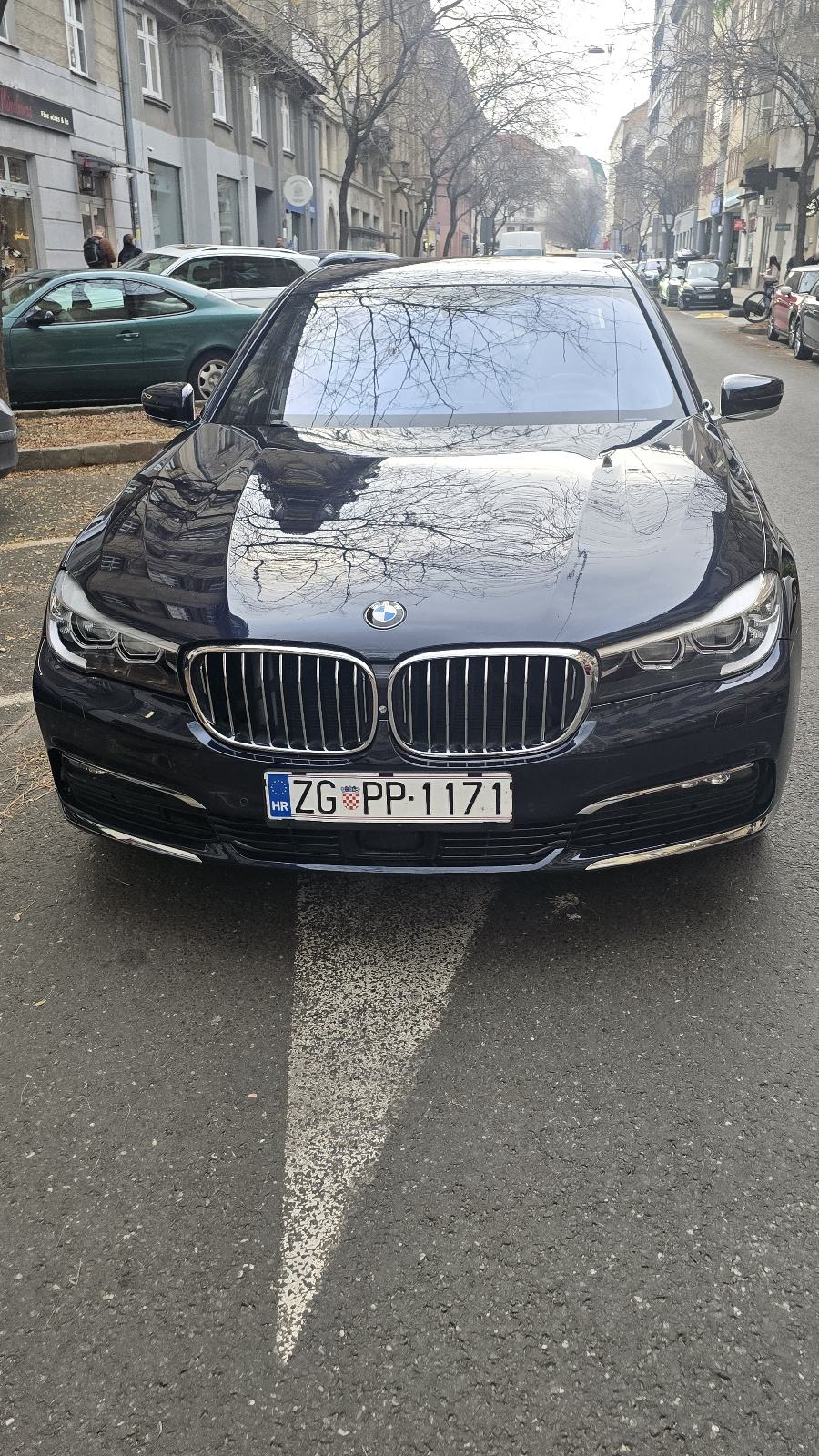 BMW serija 7 730xd KARTICE-ZAMJENA, fotografija 3
