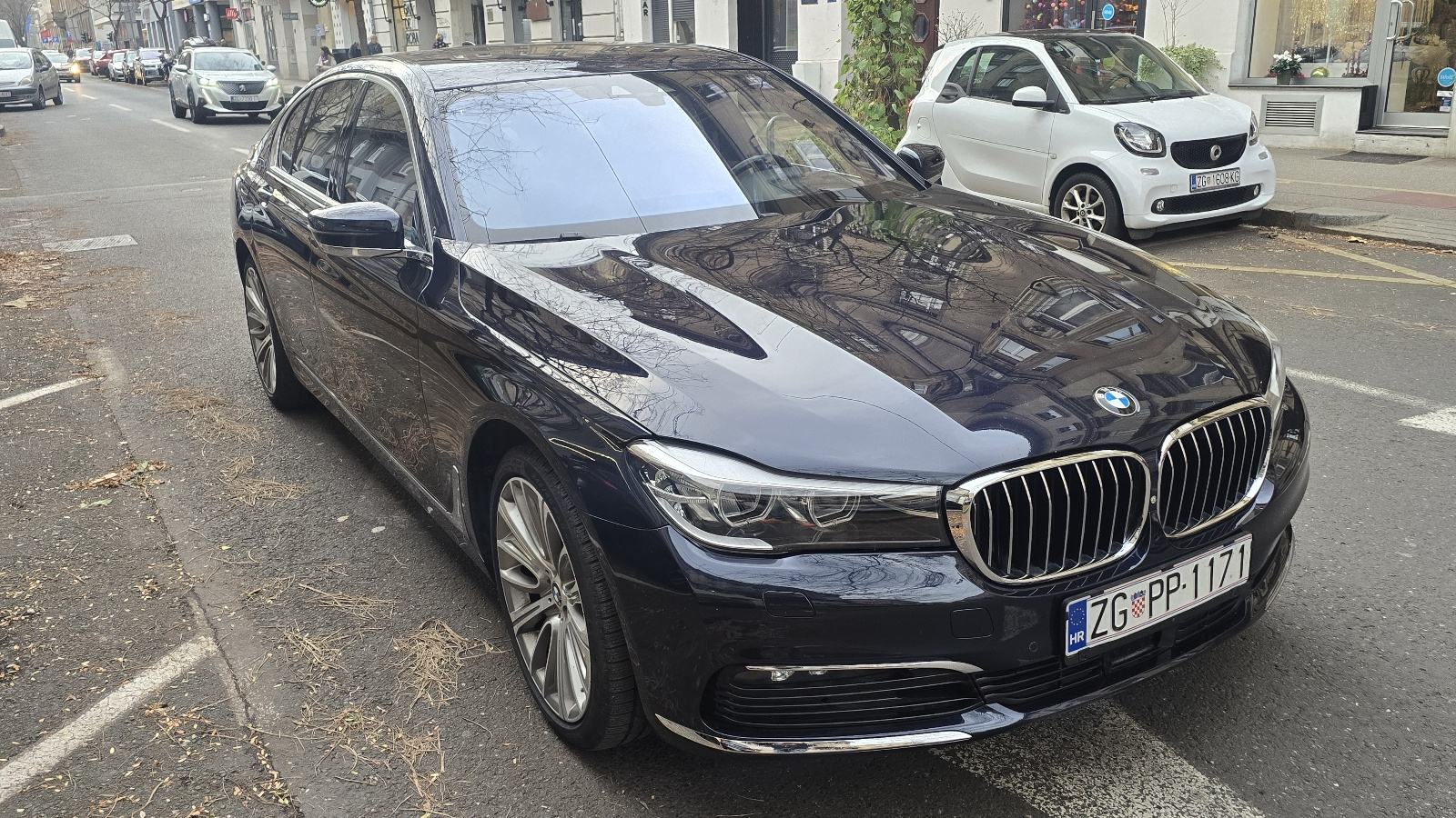 BMW serija 7 730xd KARTICE-ZAMJENA, fotografija 2