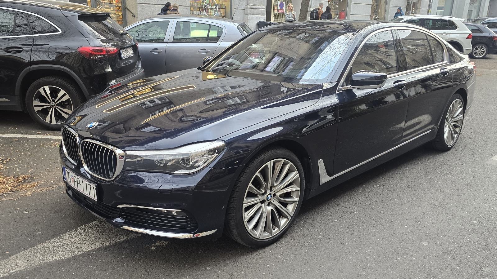 BMW serija 7 730xd KARTICE-ZAMJENA, fotografija 4