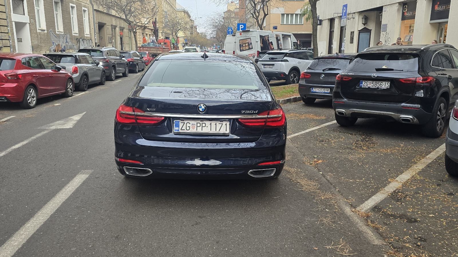 BMW serija 7 730xd KARTICE-ZAMJENA, fotografija 7