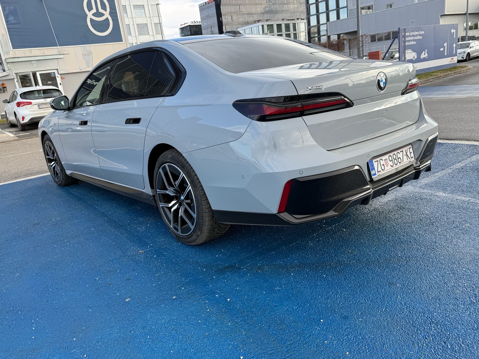 BMW serija 7 740d automatik, fotografija 3