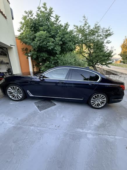 BMW serija 7 740d Xdrive - 360” KAMERA- ZRAČNI-ŠIBER-REG. 7/2027., fotografija 9