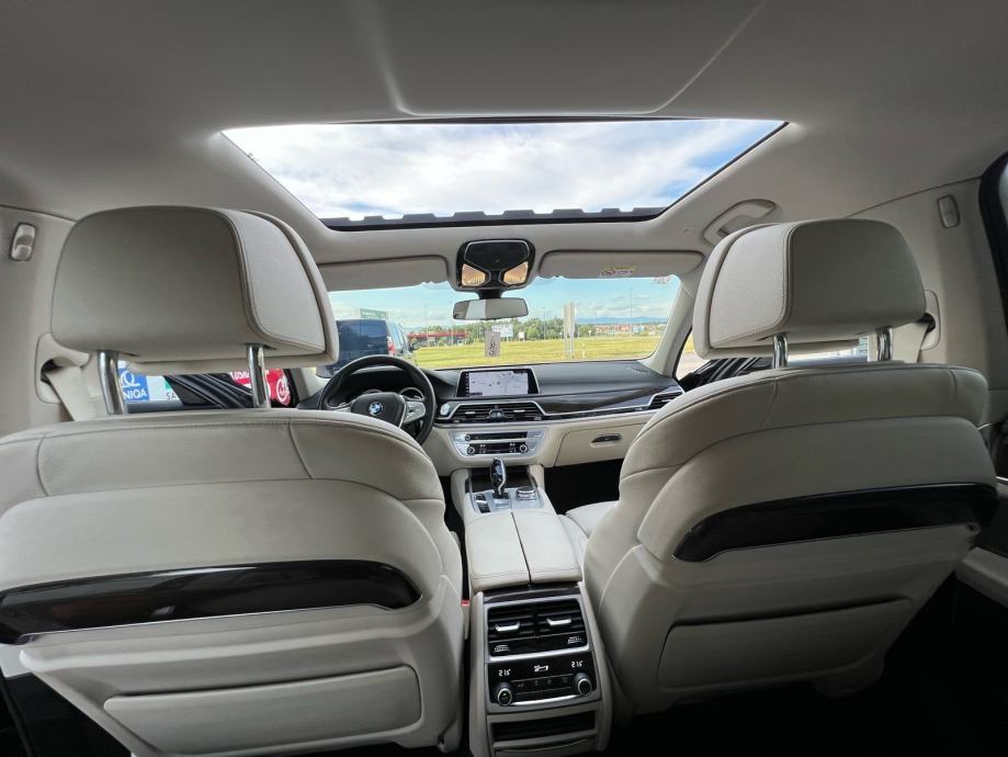 BMW serija 7 740d Xdrive - 360” KAMERA- ZRAČNI-ŠIBER-REG. 7/2027., fotografija 17