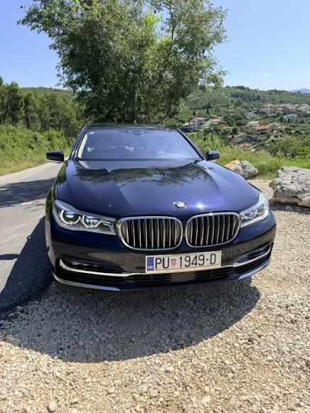 BMW serija 7 740d Xdrive - 360” KAMERA- ZRAČNI-ŠIBER-REG. 7/2027., fotografija 5