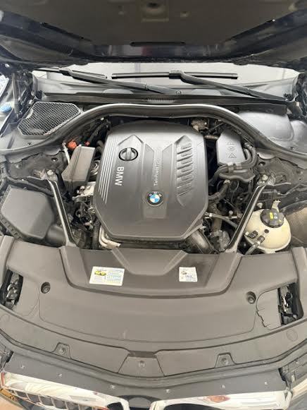 BMW serija 7 740d Xdrive - 360” KAMERA- ZRAČNI-ŠIBER-REG. 7/2027., fotografija 20