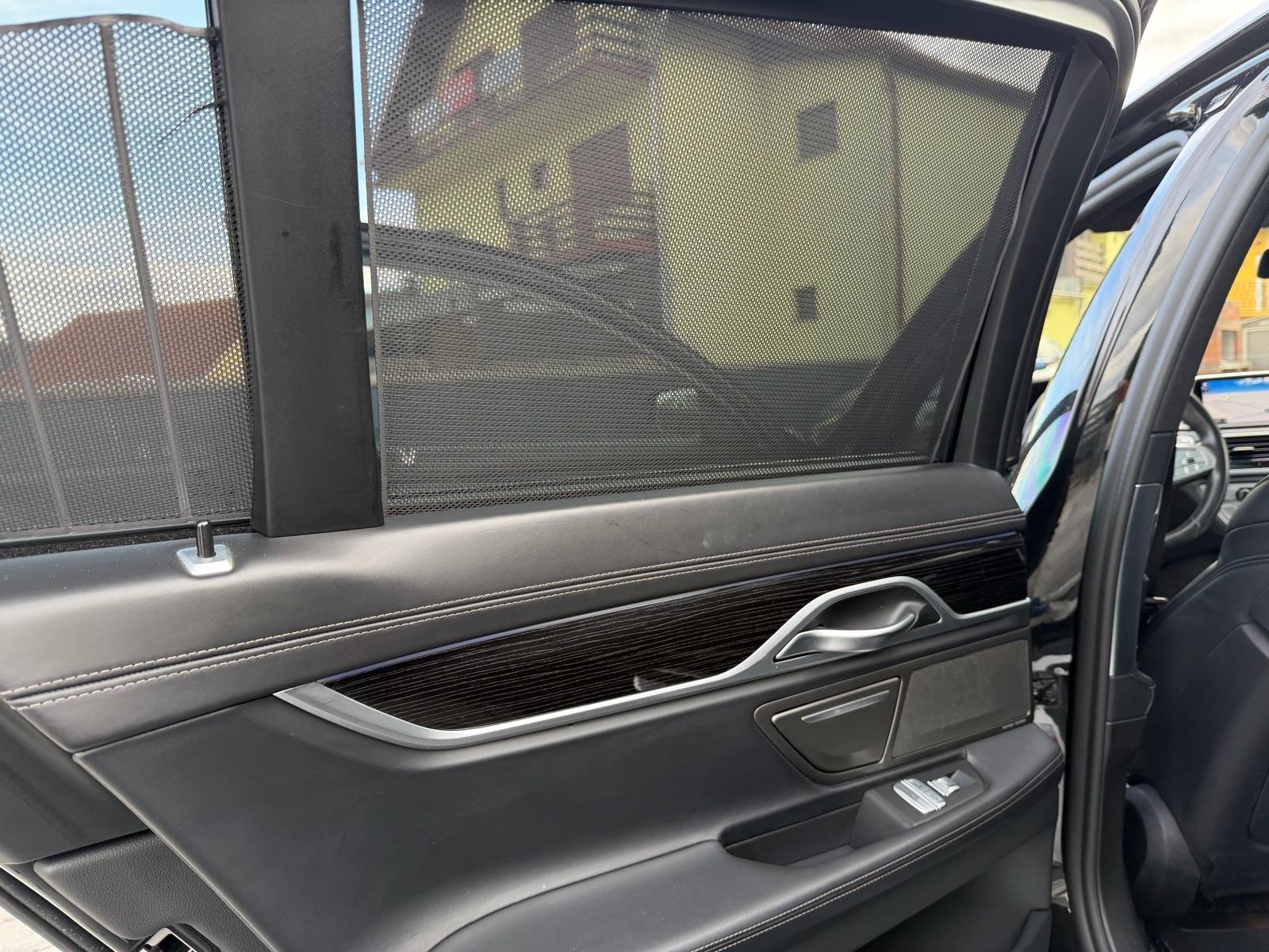 BMW serija 7 745e M-SPORT-LASER-ZRAČNI-MASAŽA-U PDV-u, fotografija 13