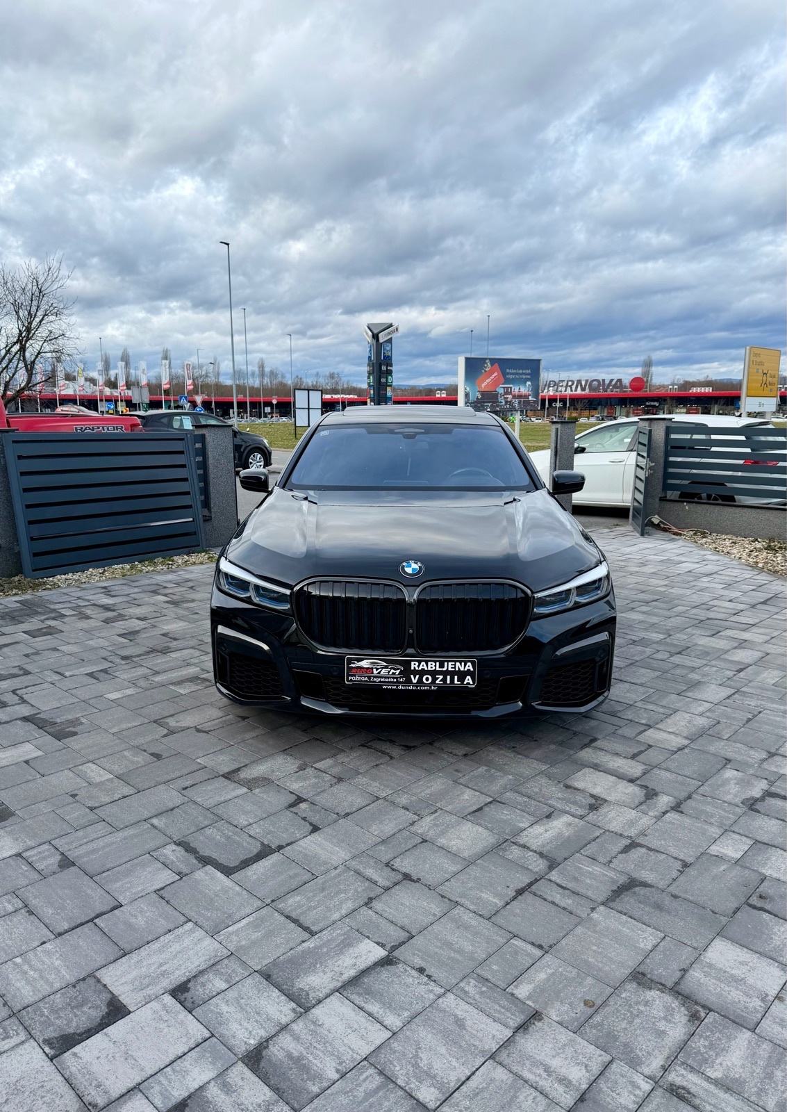 BMW serija 7 745e M-SPORT-LASER-ZRAČNI-MASAŽA-U PDV-u, fotografija 5
