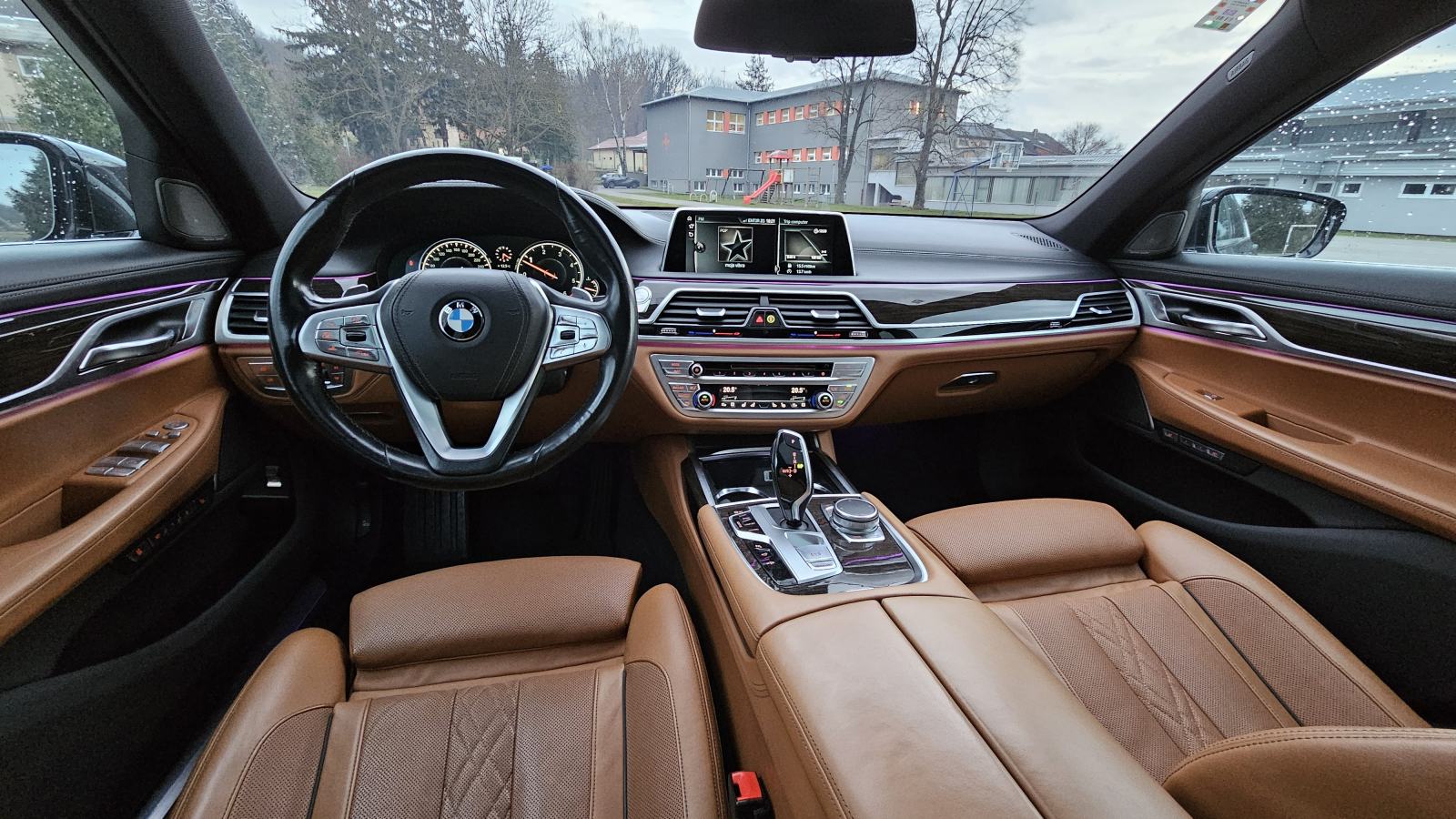 BMW 750xd, PDV, TOP STANJE, FULL OPREMA, H&K, Laser, 20", kuka, fotografija 14