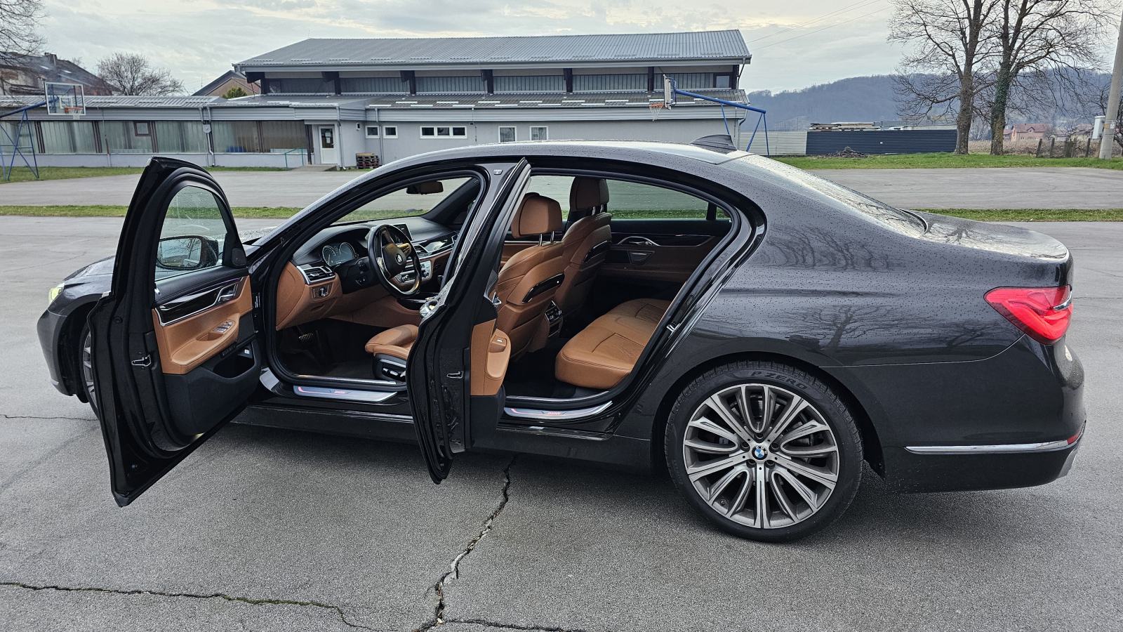 BMW 750xd, PDV, TOP STANJE, FULL OPREMA, H&K, Laser, 20", kuka, fotografija 2