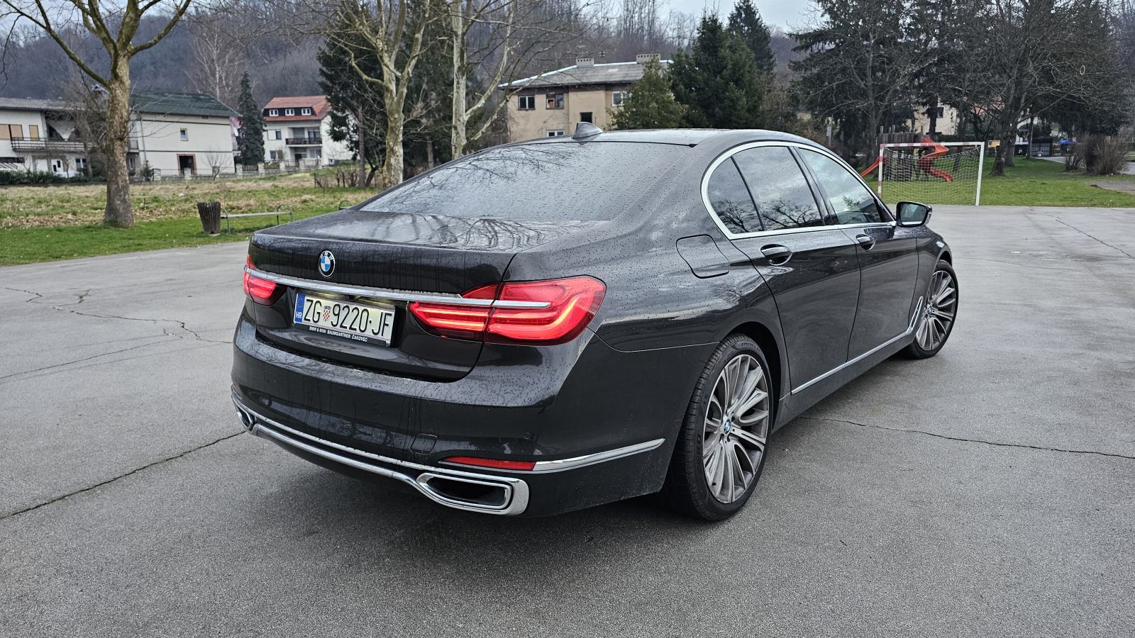 BMW 750xd, PDV, TOP STANJE, FULL OPREMA, H&K, Laser, 20", kuka, fotografija 6