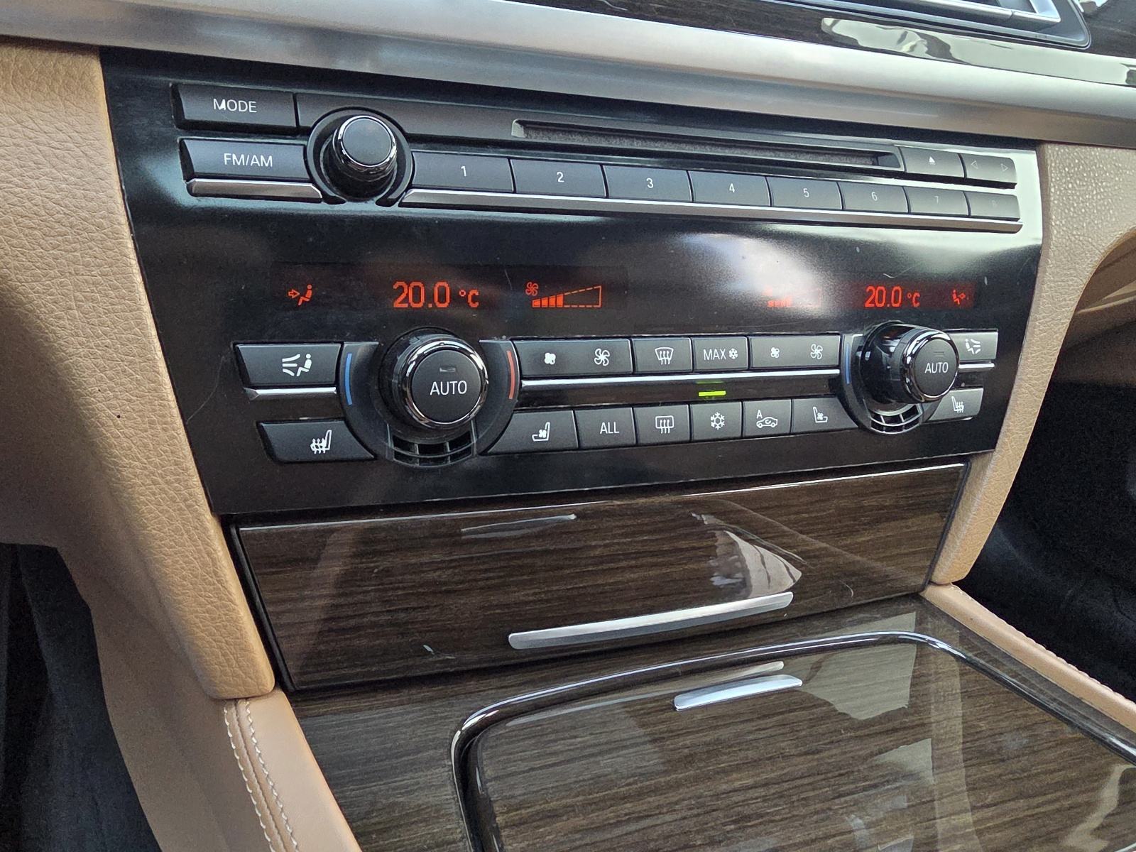 BMW serija 7 750xLi * X DRIVE * LONG * TV * ŠIBER * SOFT CLOSE *, fotografija 20