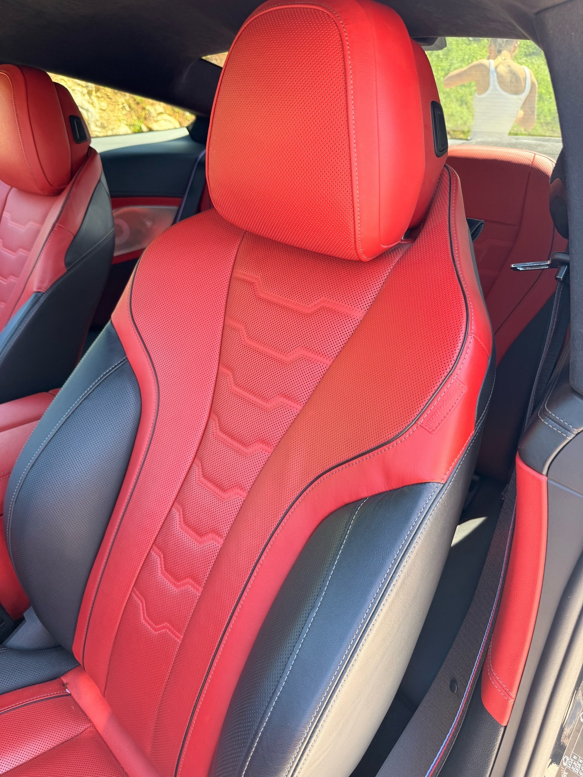 BMW serija 8 M850i, fotografija 11