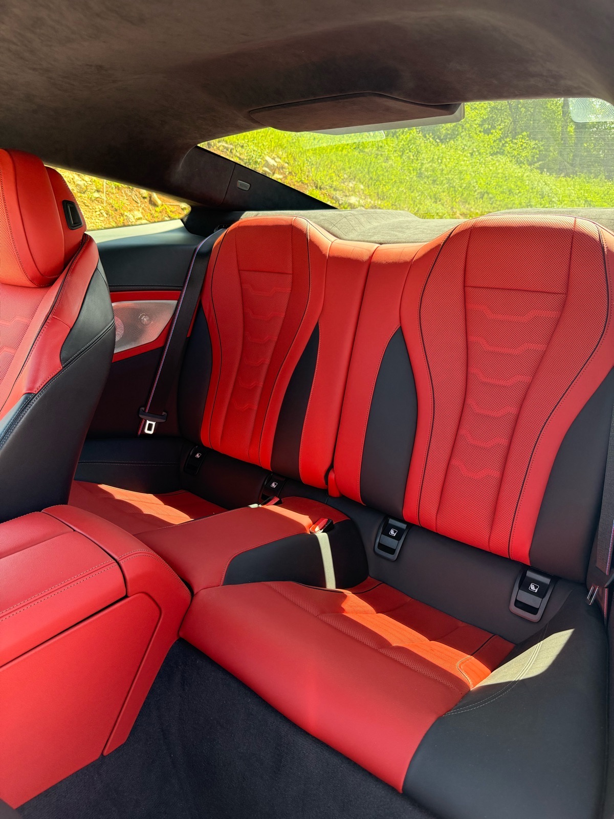 BMW serija 8 M850i, fotografija 12