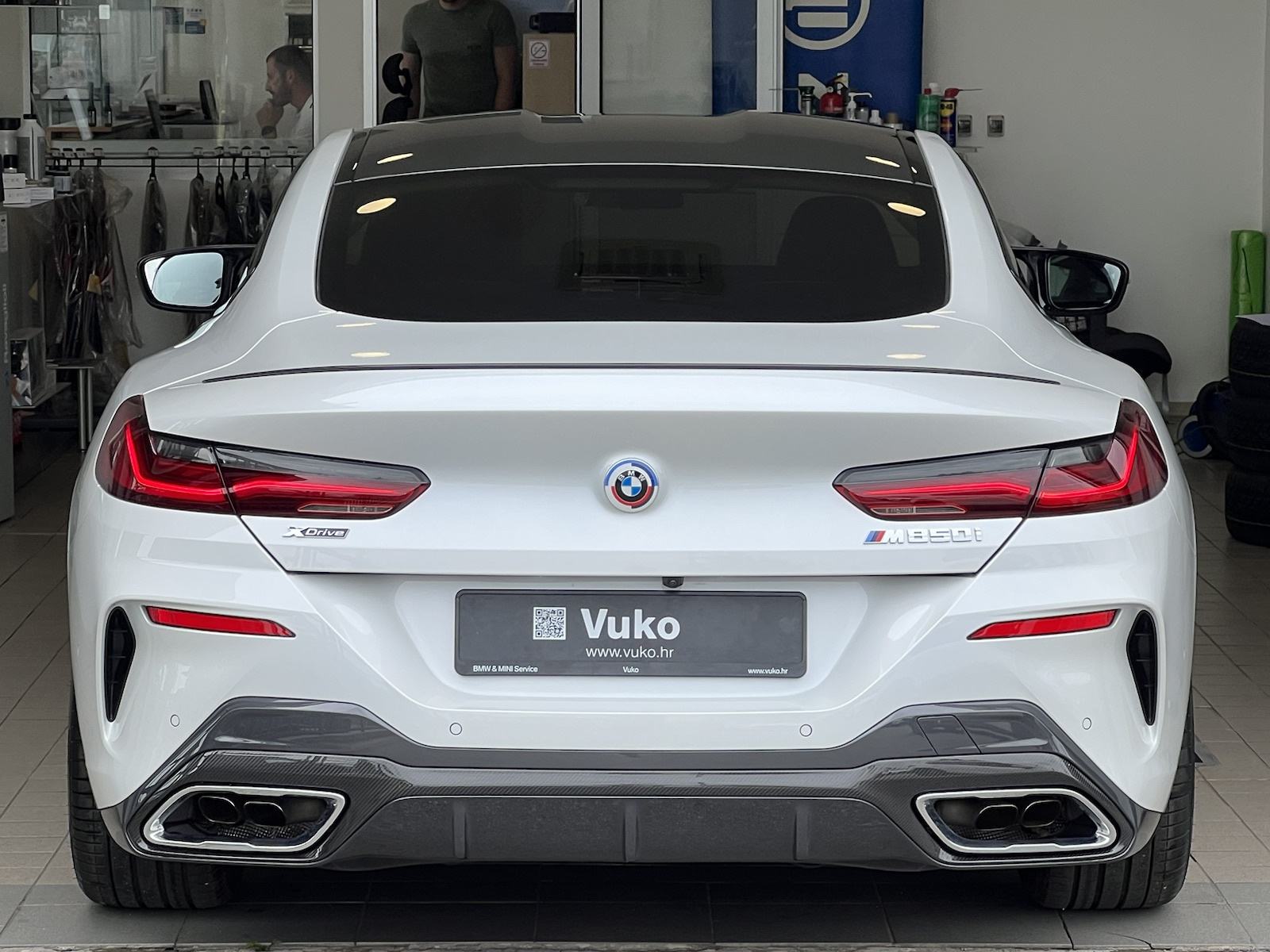 BMW serija 8 M850i xDrive Coupe, fotografija 5