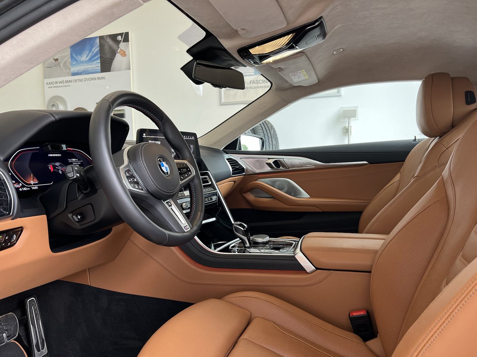 BMW serija 8 M850i xDrive Coupe, fotografija 8