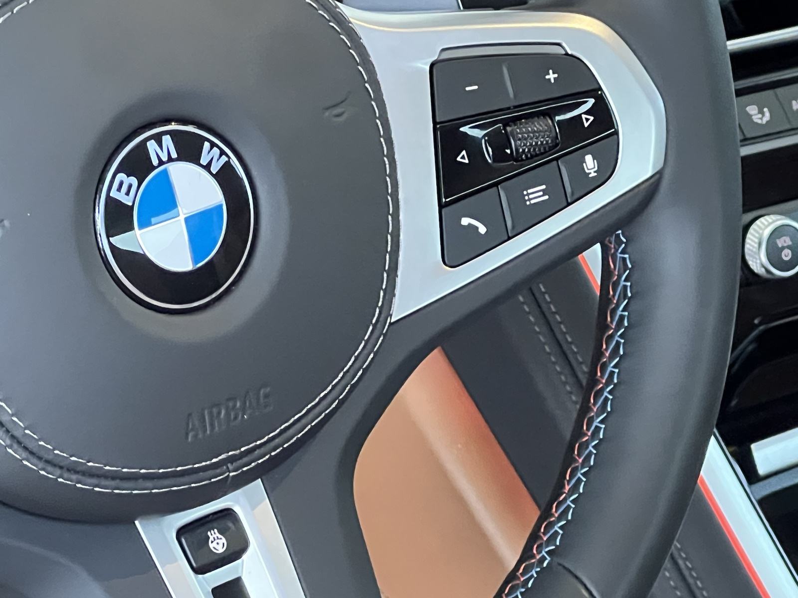 BMW serija 8 M850i xDrive Coupe, fotografija 11