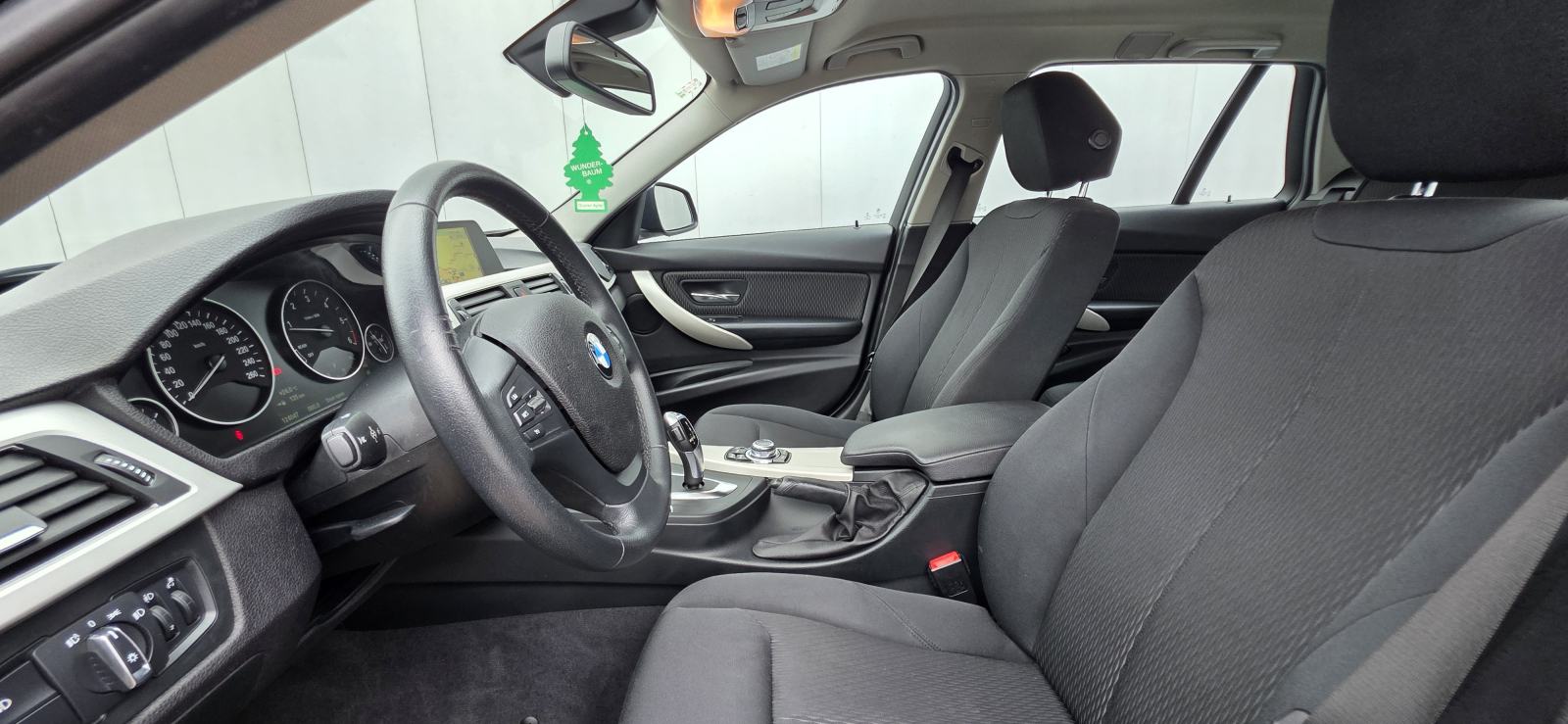 BMW 318d AUT., LED, AUT. KLIMA, NAVI, TEMP, REG 09/26, NA IME., fotografija 12
