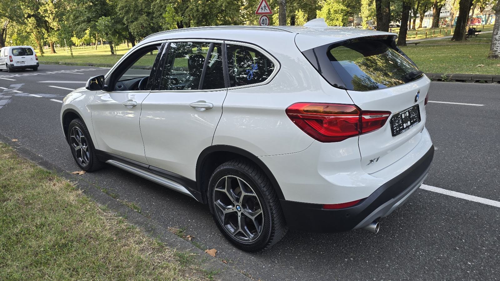 BMW X1 16d KARTICE-ZAMJENA, fotografija 7