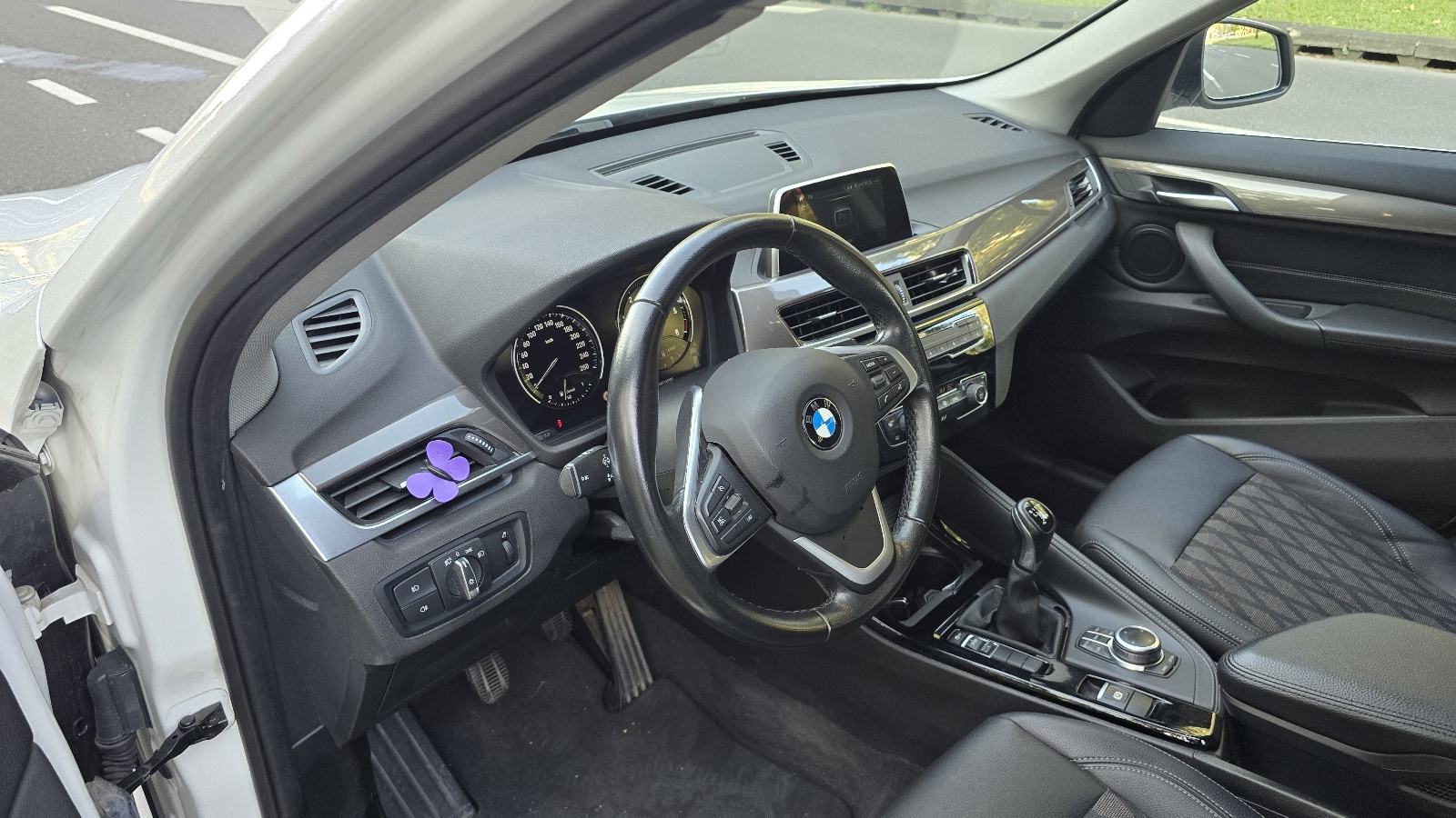 BMW X1 16d KARTICE-ZAMJENA, fotografija 14