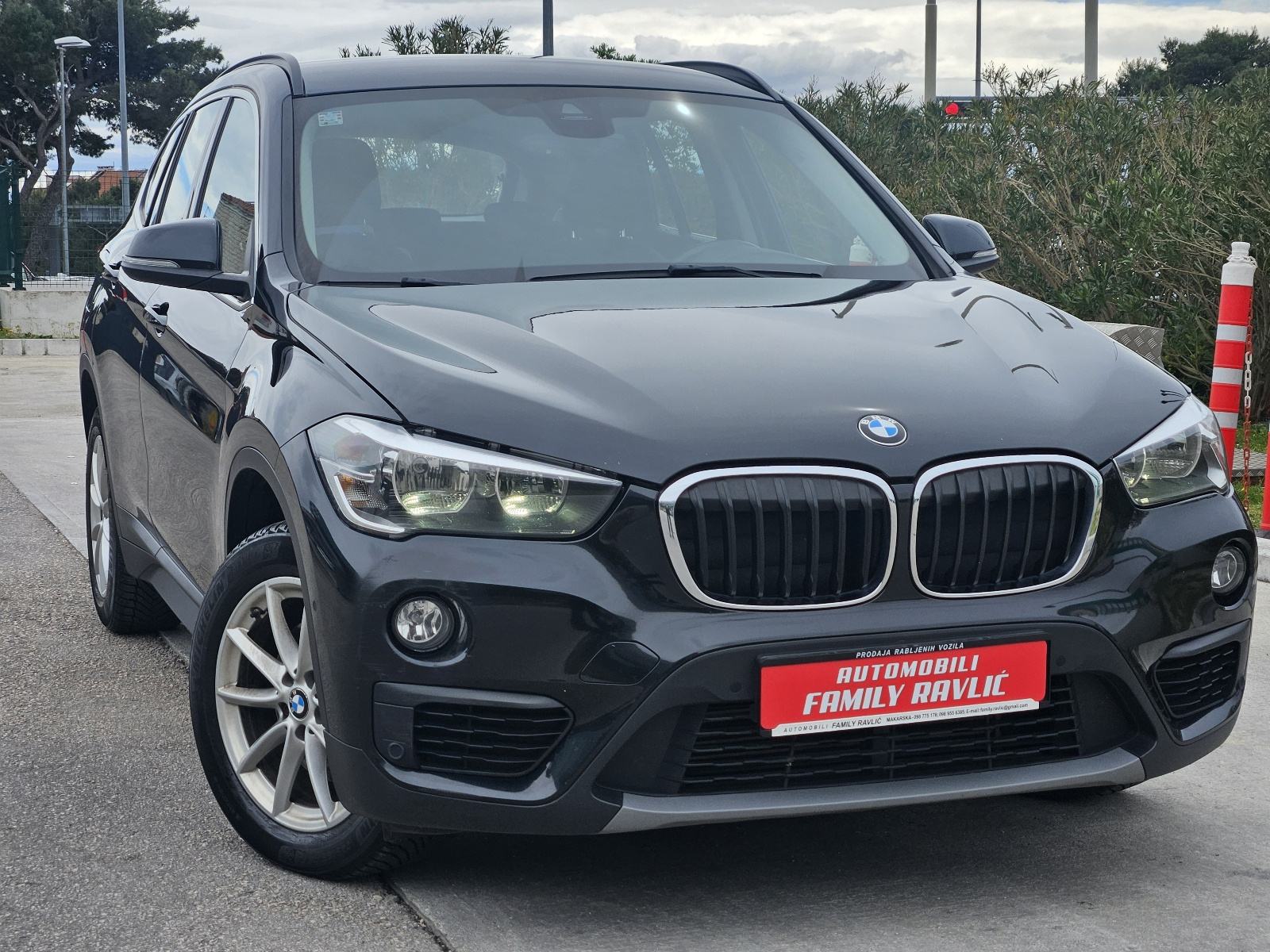 BMW X1 18 d Automatik Advantage*Model 2020g*Serv.Knjiga*Registriran1g*, pogled izvana - slika 2
