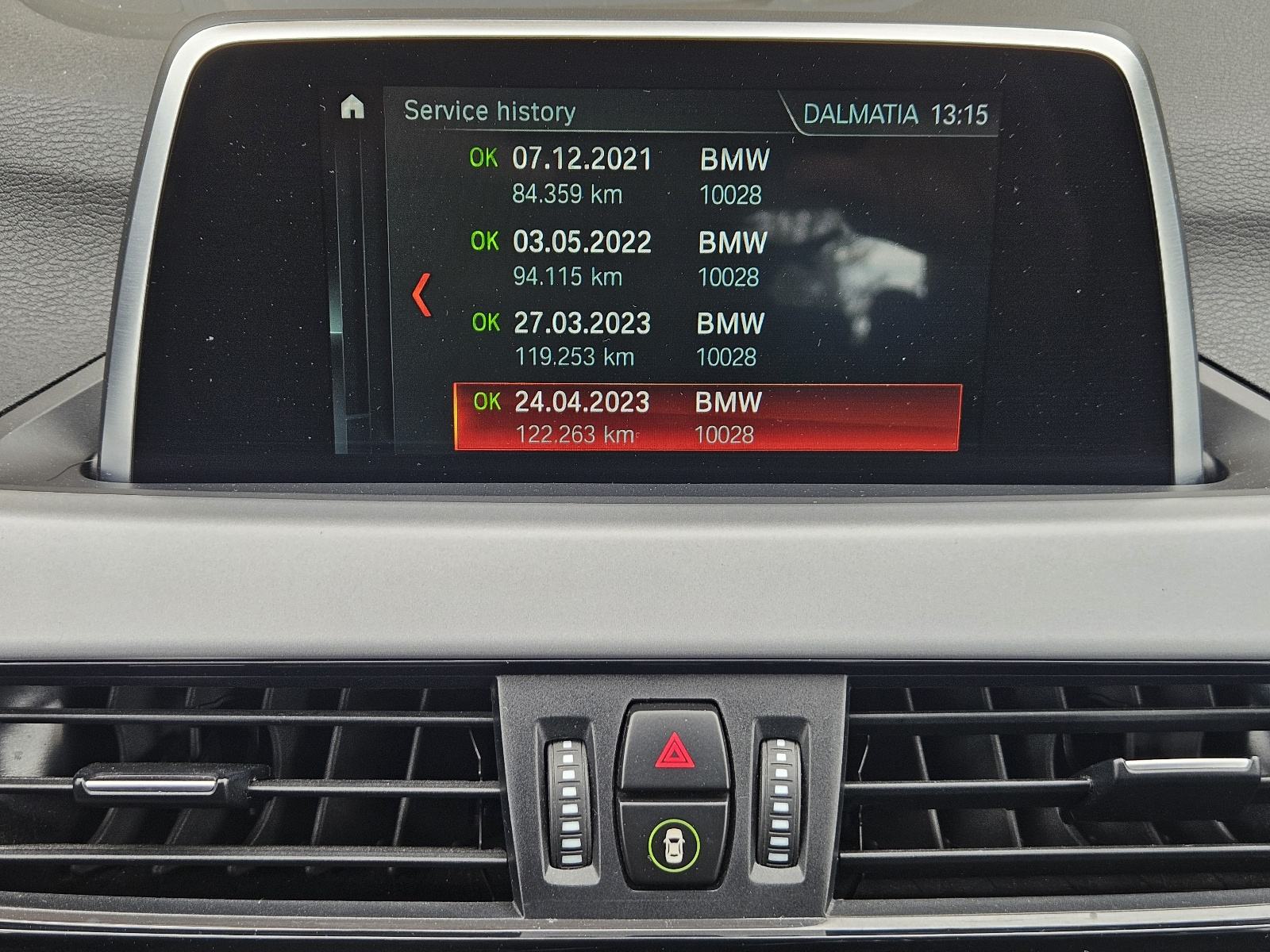 BMW X1 18 d Automatik Advantage*Model 2020g*Serv.Knjiga*Registriran1g*, fotografija 19