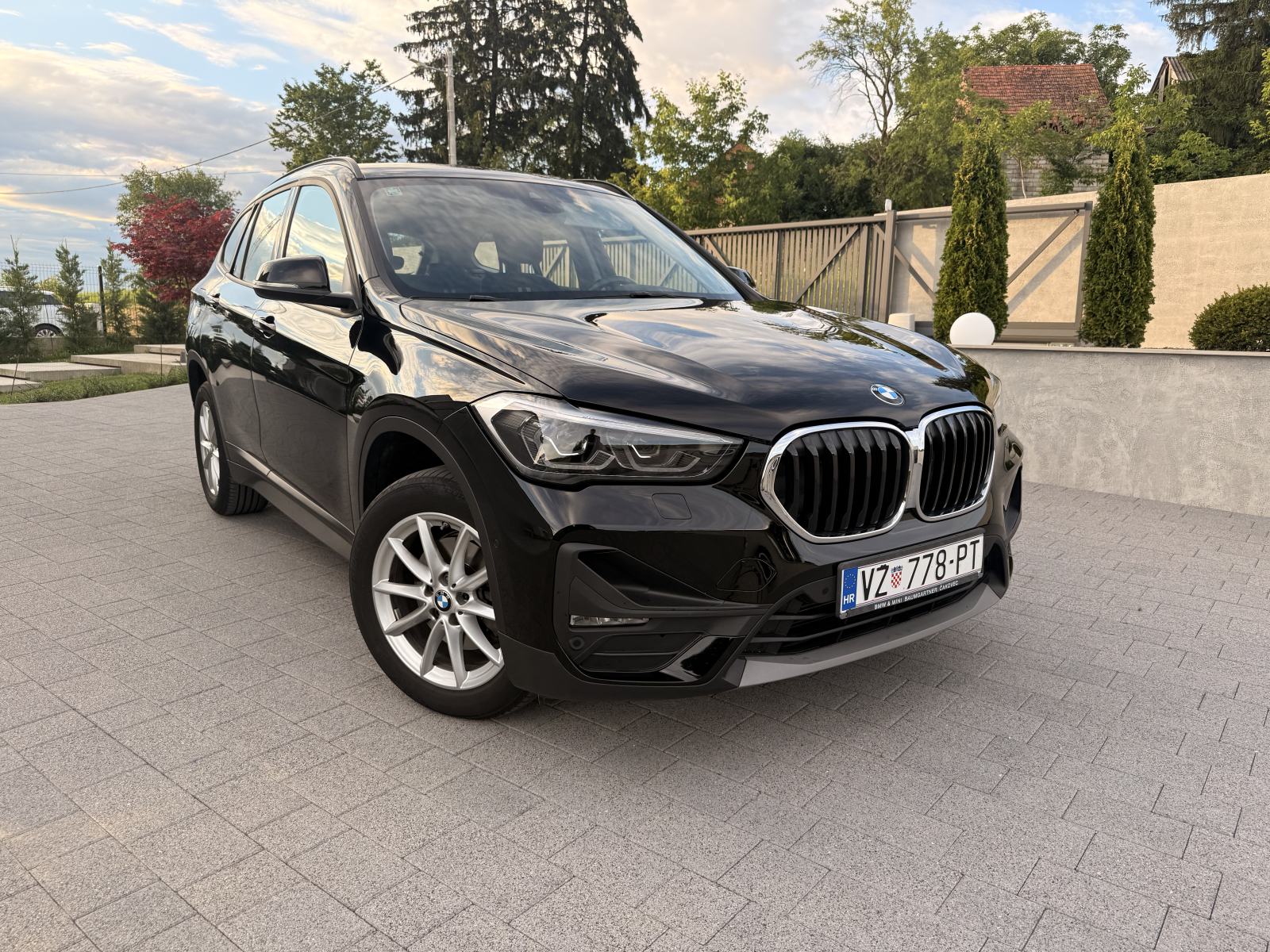 BMW X1 18d, 150KS, AUTOMATIK, REG, 1. VLASNIK, LED, NAVI, KAMERA, SERV, fotografija 2