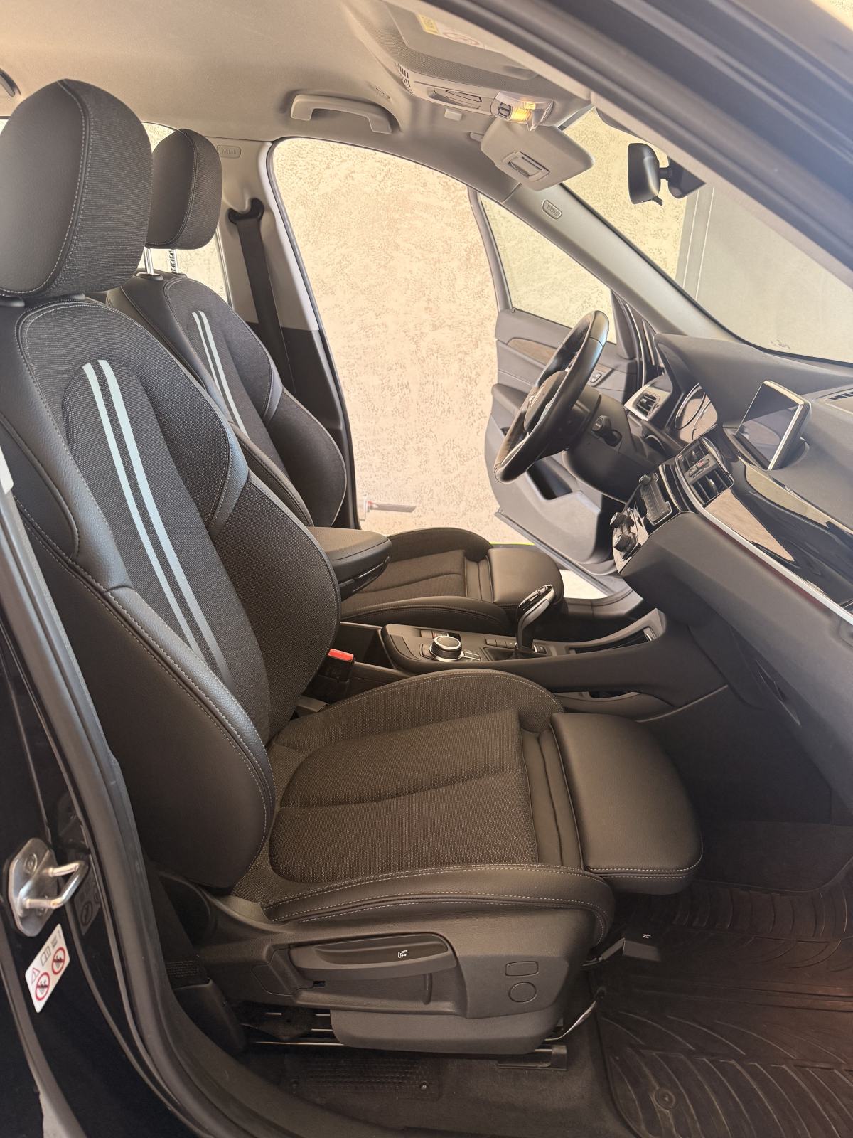 BMW X1 18d, 150KS, AUTOMATIK, REG, 1. VLASNIK, LED, NAVI, KAMERA, SERV, fotografija 11