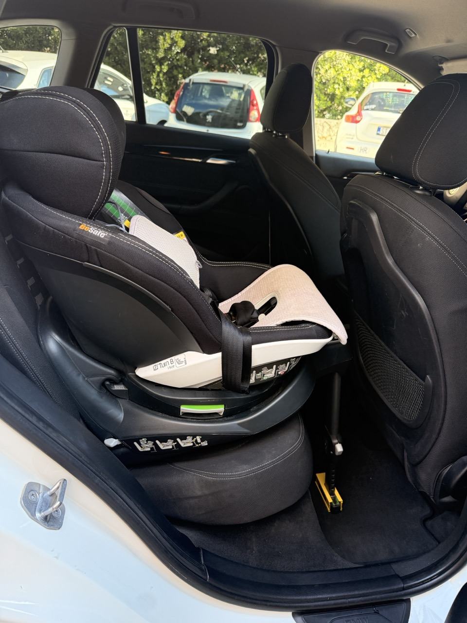 BMW X1 sDrive18d, 2018, 63 000 km, servisiran, fotografija 11