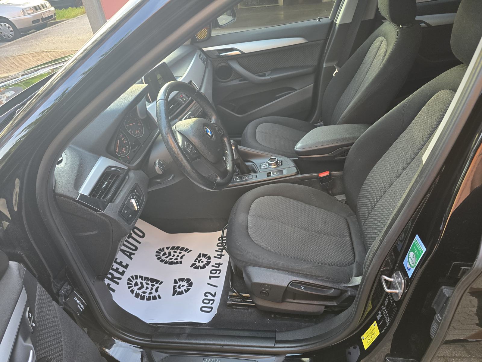 BMW X1 18d Automatik,Alu18,Led,Zatamljen.Zamjena Golf 7,8 Beetle, fotografija 10