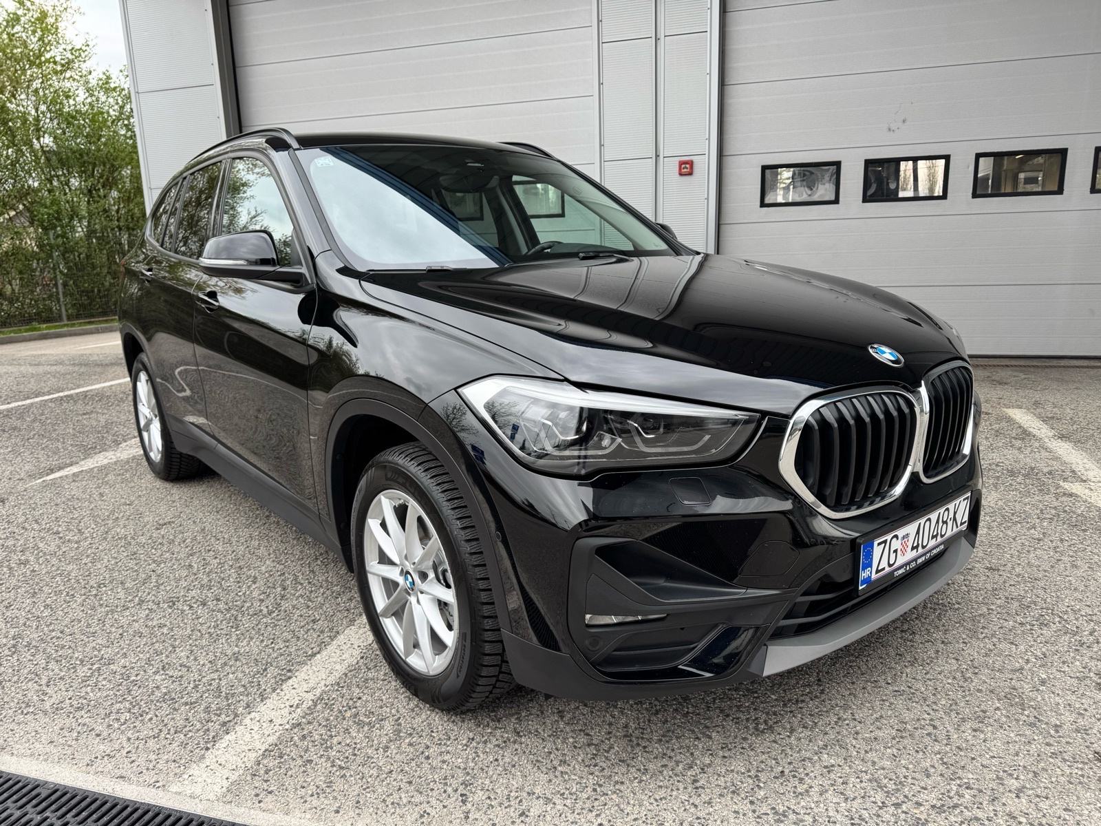 BMW X1 18d *AUTOMATIK,NIJE UVOZ,ORIGINAL KM,SERVISNA,1 VLASNIK,110 KW*, fotografija 7