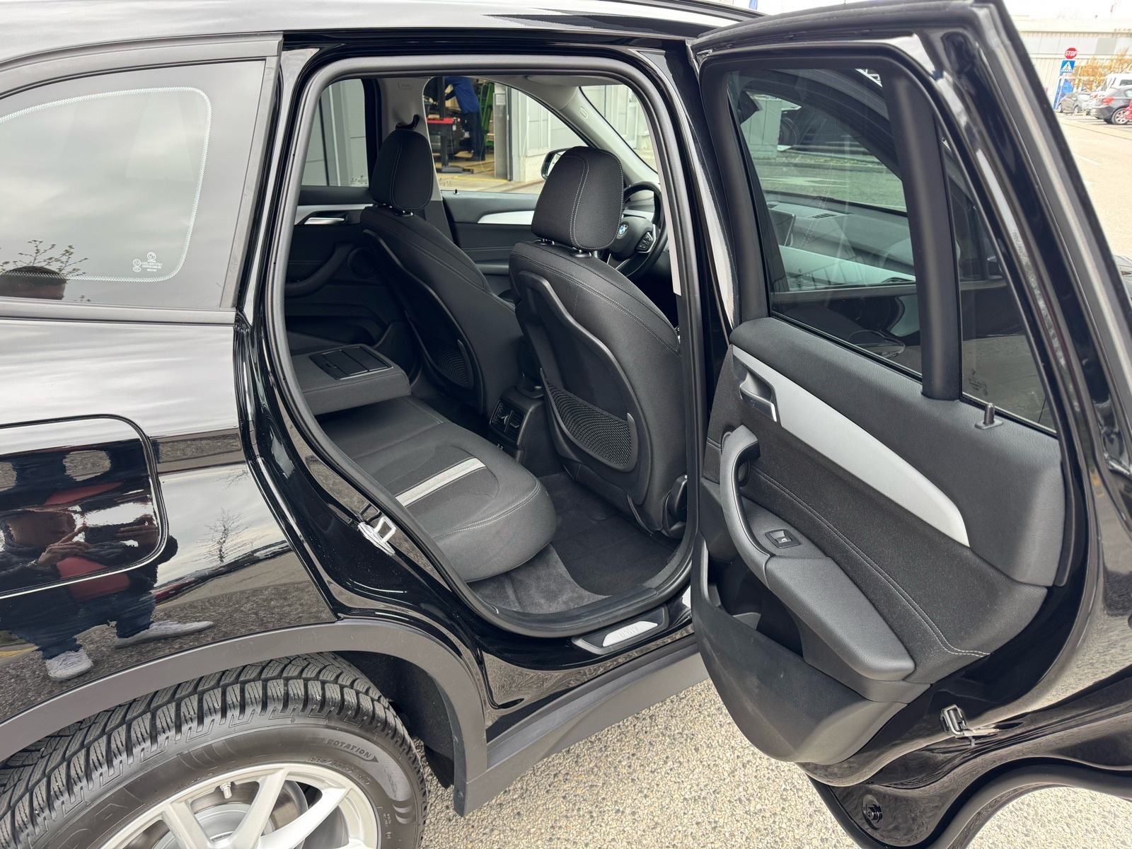 BMW X1 18d *AUTOMATIK,NIJE UVOZ,ORIGINAL KM,SERVISNA,1 VLASNIK,110 KW*, fotografija 13