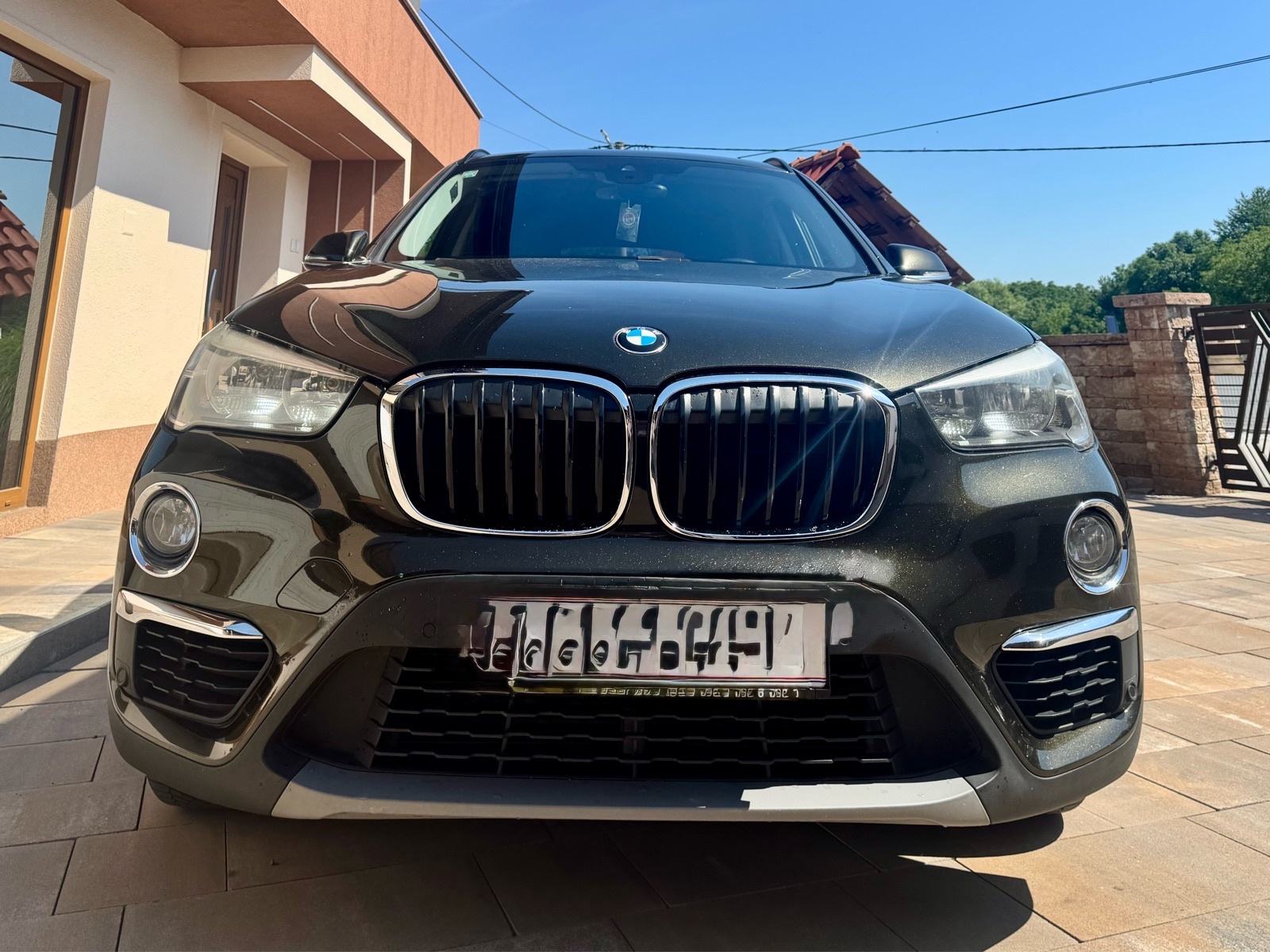 BMW X1 18d automatik,pdc 360*,navi,aluperla boja!, pogled izvana - slika 1