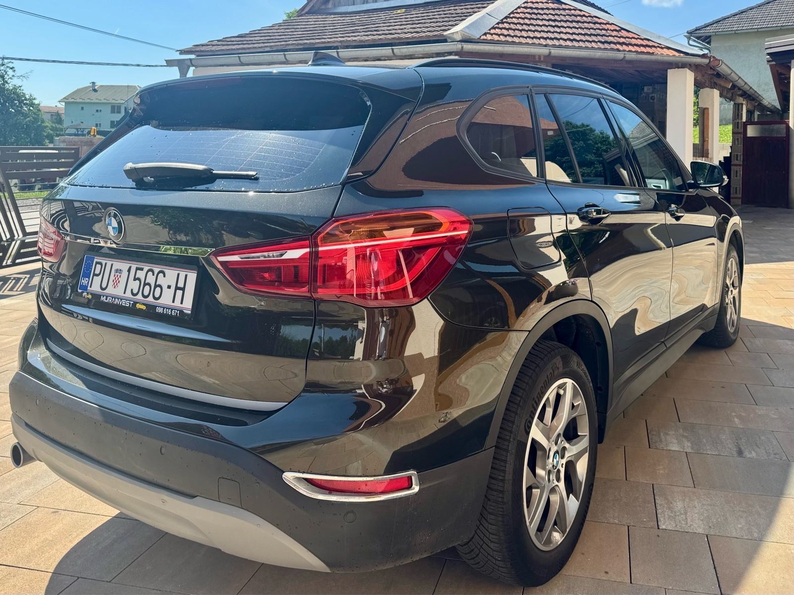 BMW X1 18d automatik,pdc 360*,navi,aluperla boja!, pogled izvana - slika 2